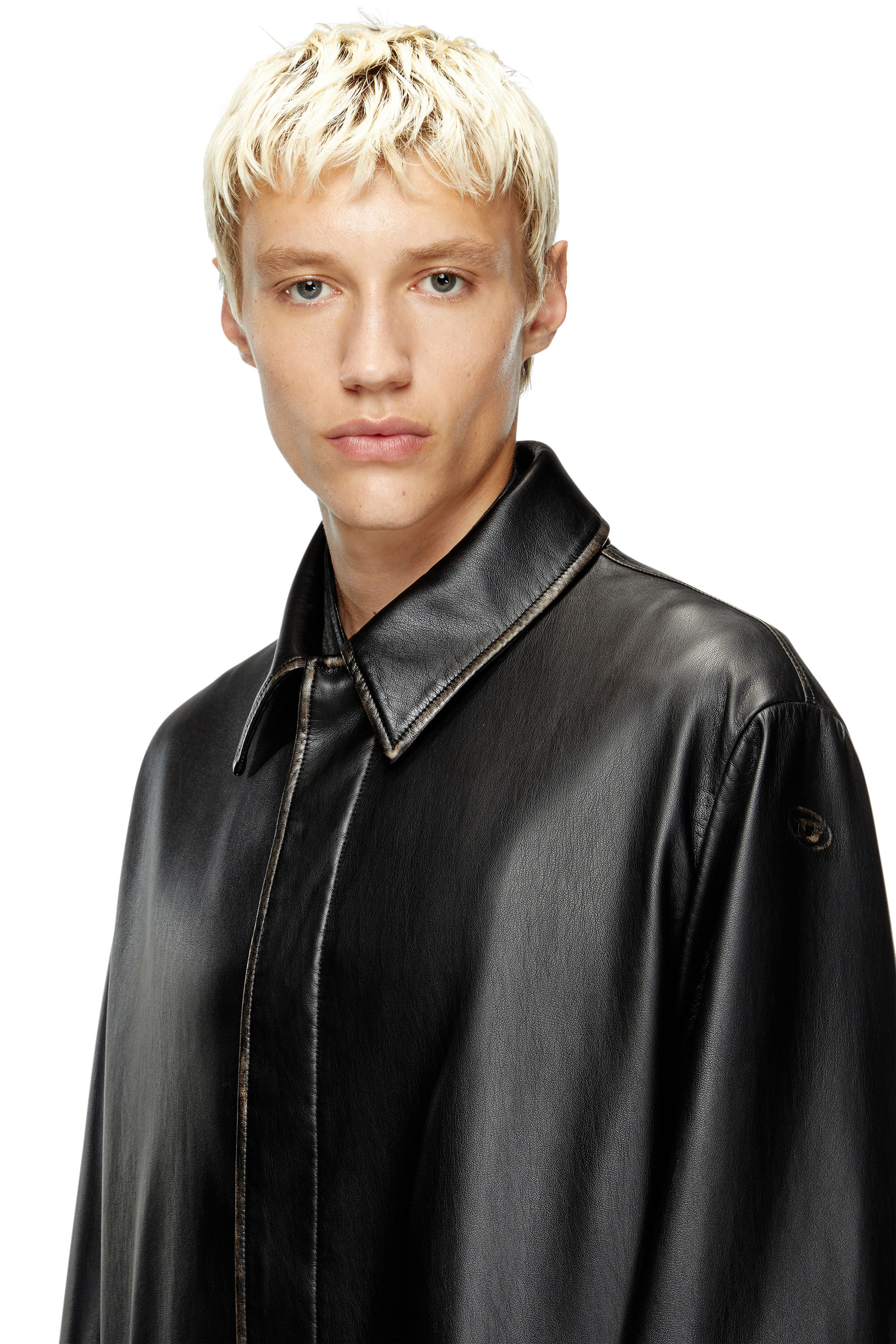 Diesel - J-RIVERS, Car coat in tessuto tecnico distressed Uomo in Nero - 5