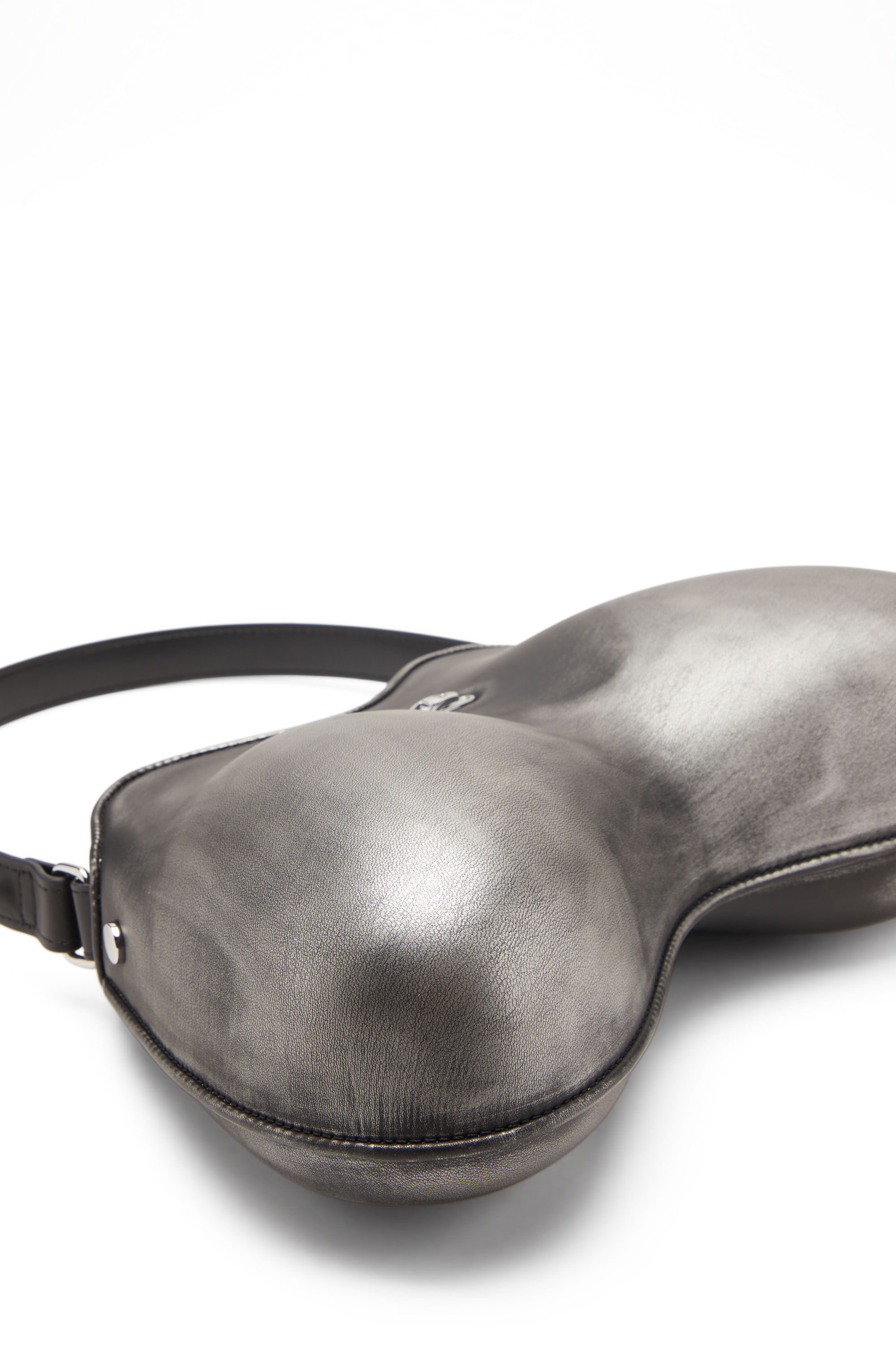 Diesel - DOUBLE-D SHOULDER, Double-D-Borsa da spalla in PU spazzolato Donna in Nero - 2