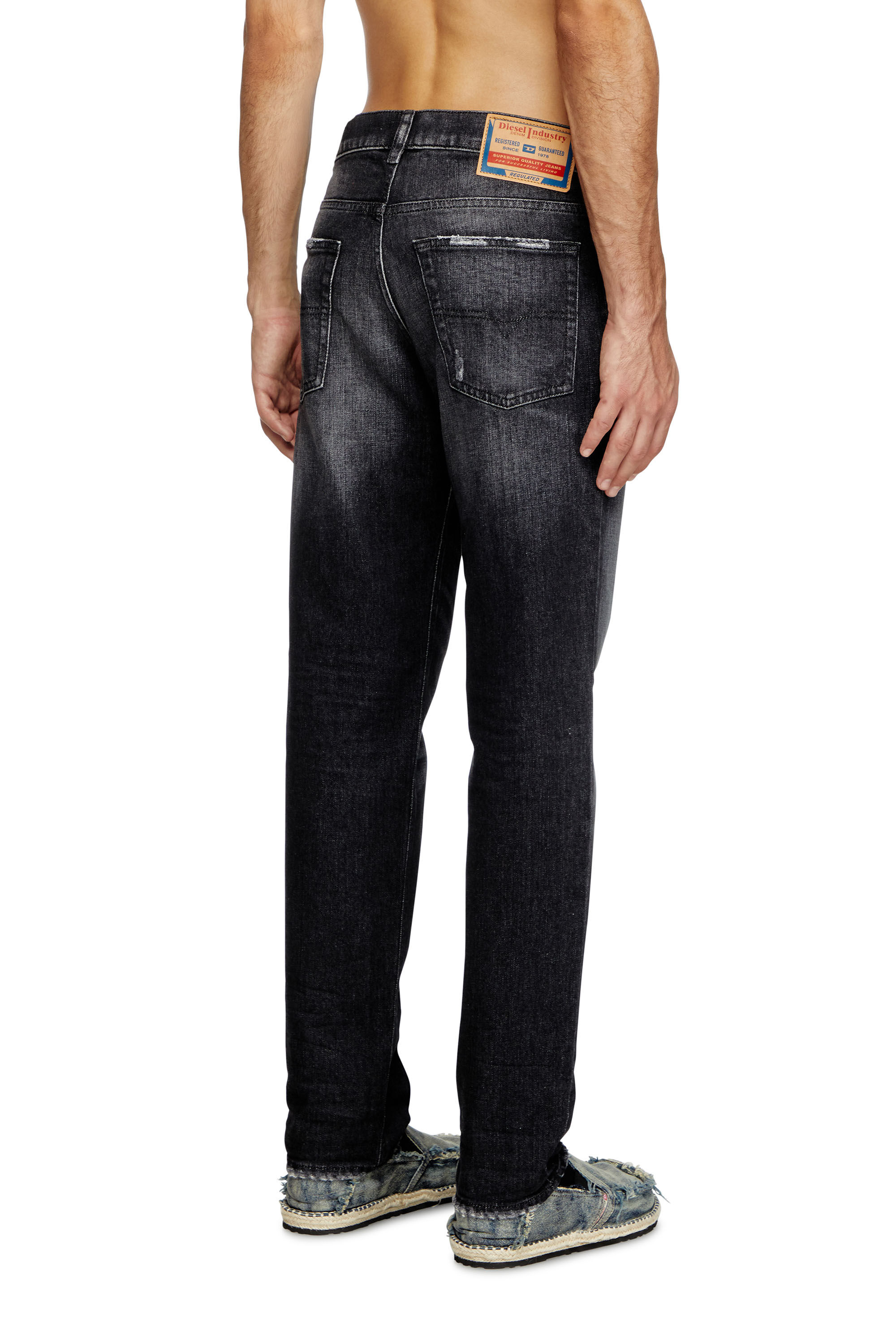 Diesel - Regular Jeans 2023 D-Finitive 09L50 Uomo, Nero/Grigio scuro - Image 4