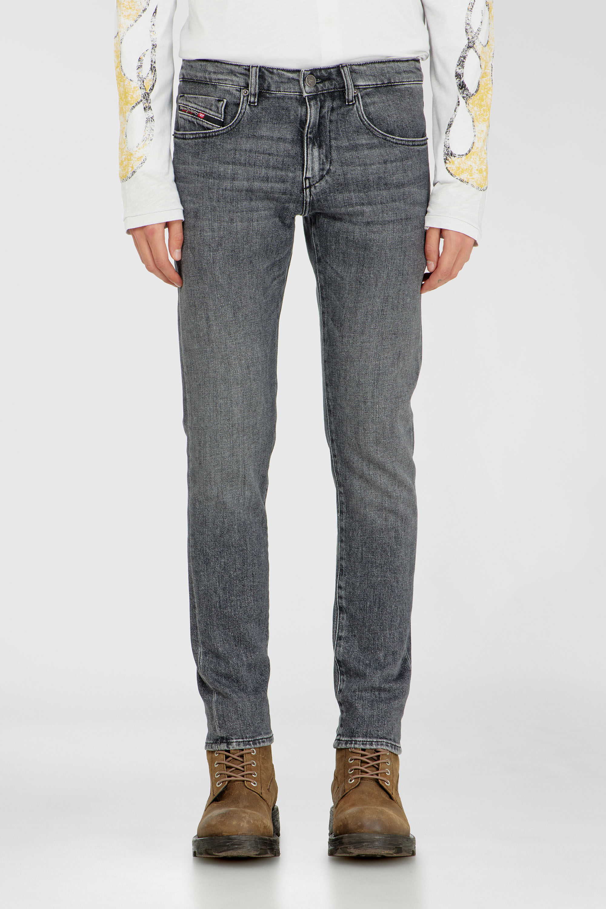 Diesel - Slim Jeans 2019 D-Strukt 0CIAT Uomo, Grigio - Image 4