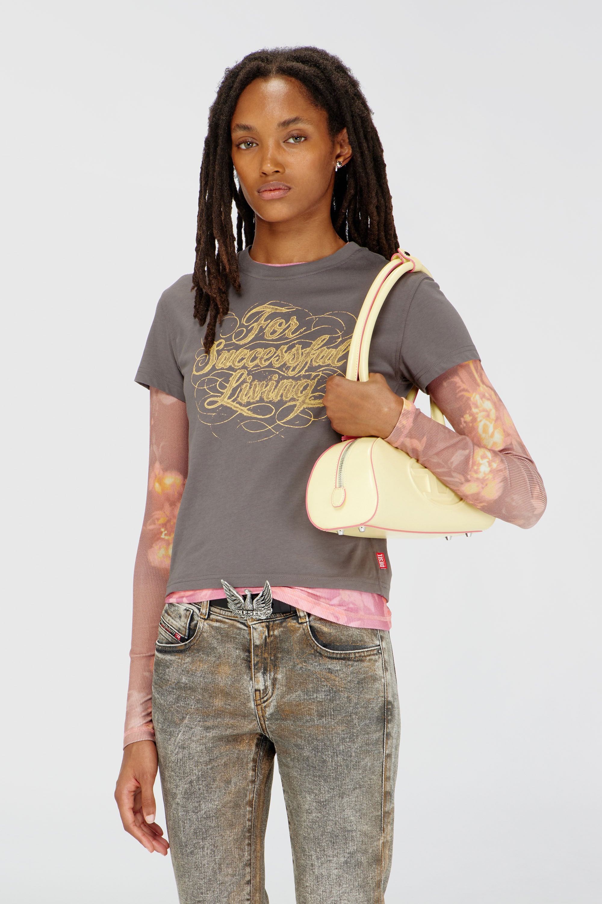 Diesel - T-ILA-AA4, T-shirt con stampa logo Donna in Grigio - 3