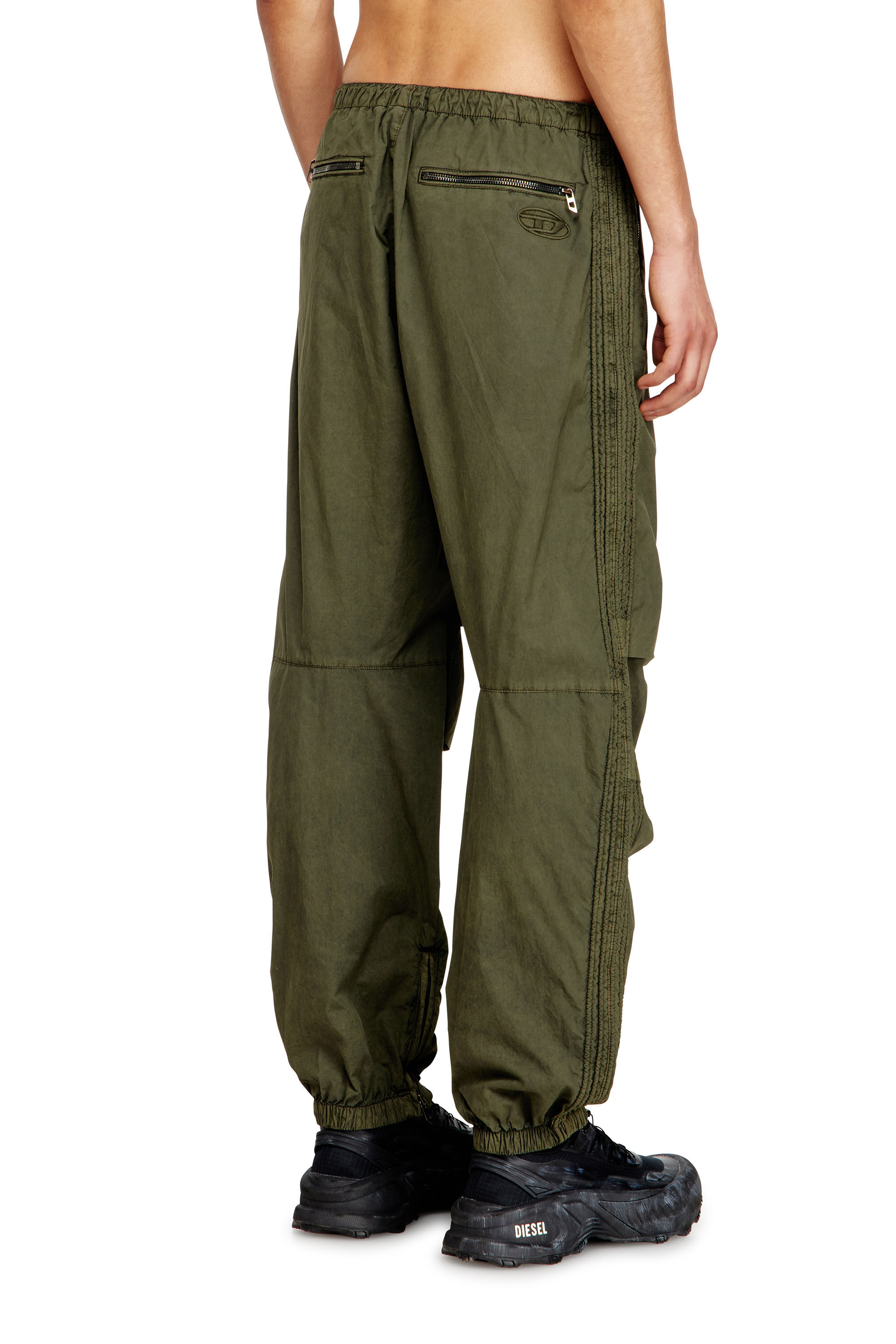 Diesel - P-STITCH, Pantaloni cargo in cotone con bande laterali Uomo in Verde - 4