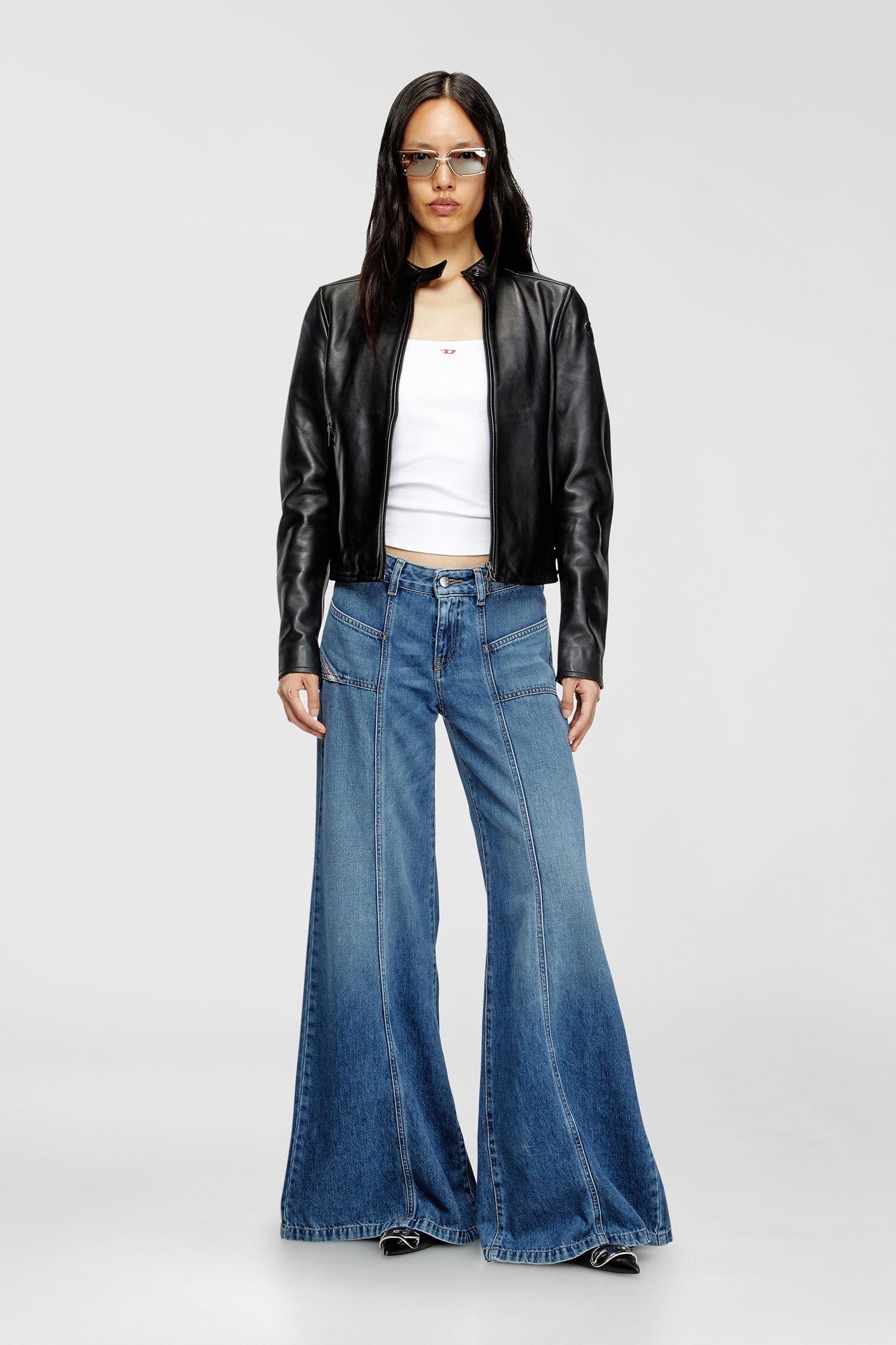 Diesel - Flare Jeans D-Akii 09M56 Donna, Blu medio - Image 1