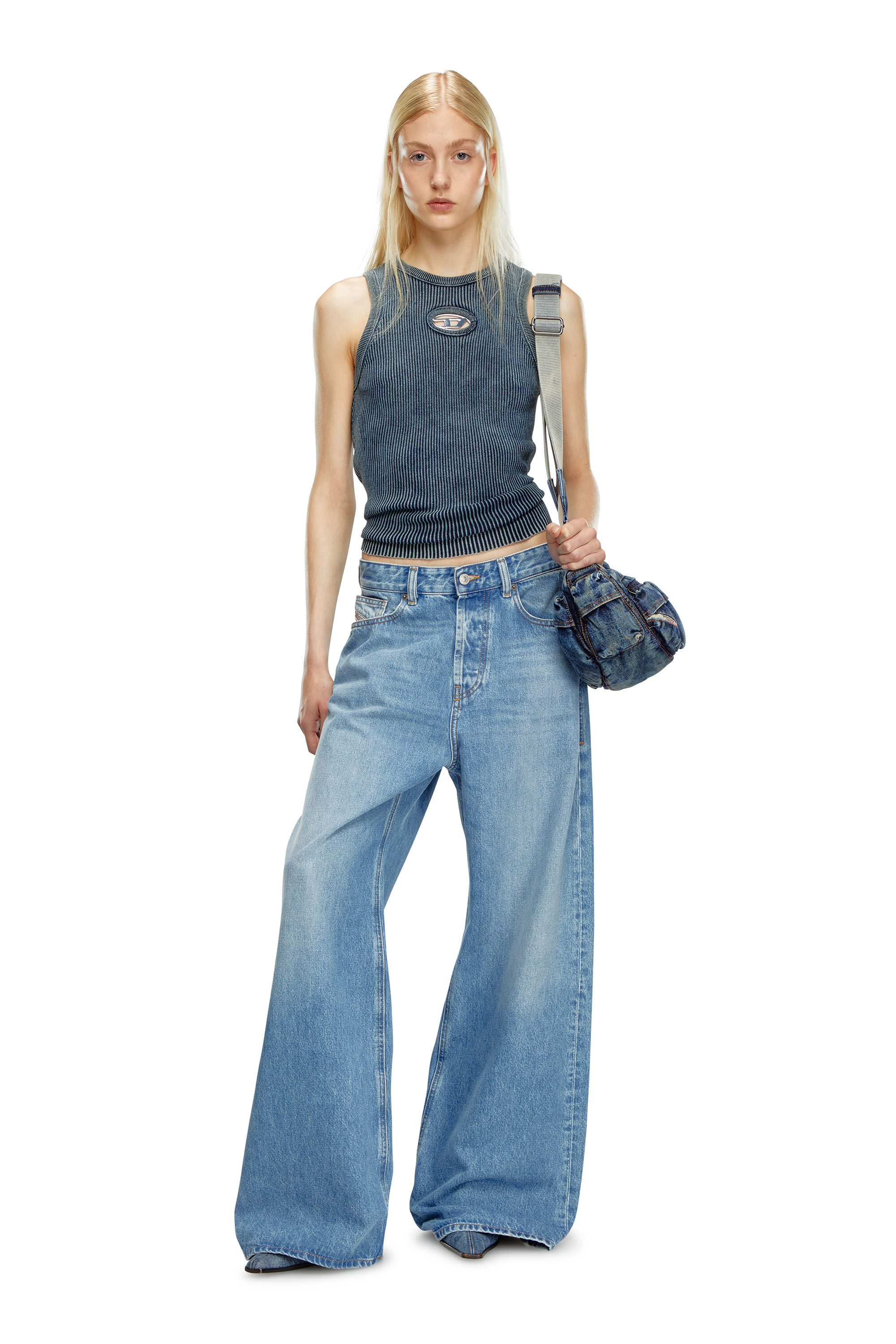 Diesel - Relaxed Jeans 1996 D-Sire 09I29 Donna, Blu Chiaro - Image 1