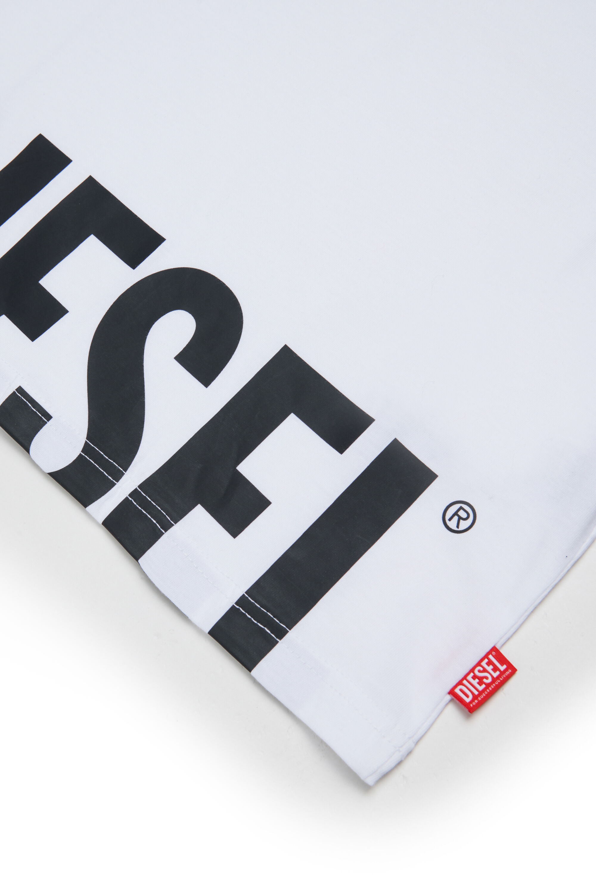 Diesel - TPRES, T-shirt con logo cut-off Uomo in Bianco - 4