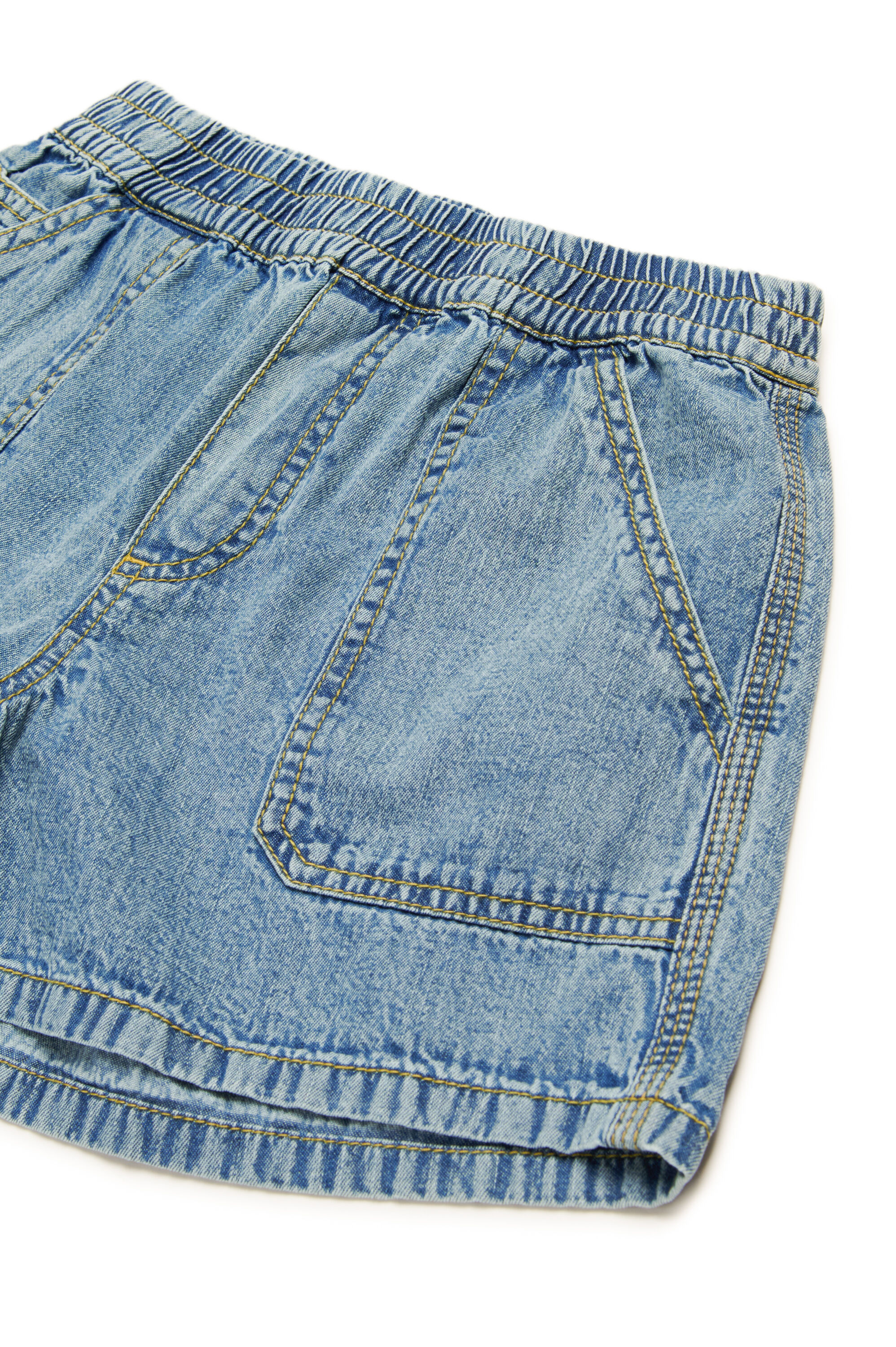 Diesel - PINTY, Shorts in denim con tasche applicate Donna in Blu - 3
