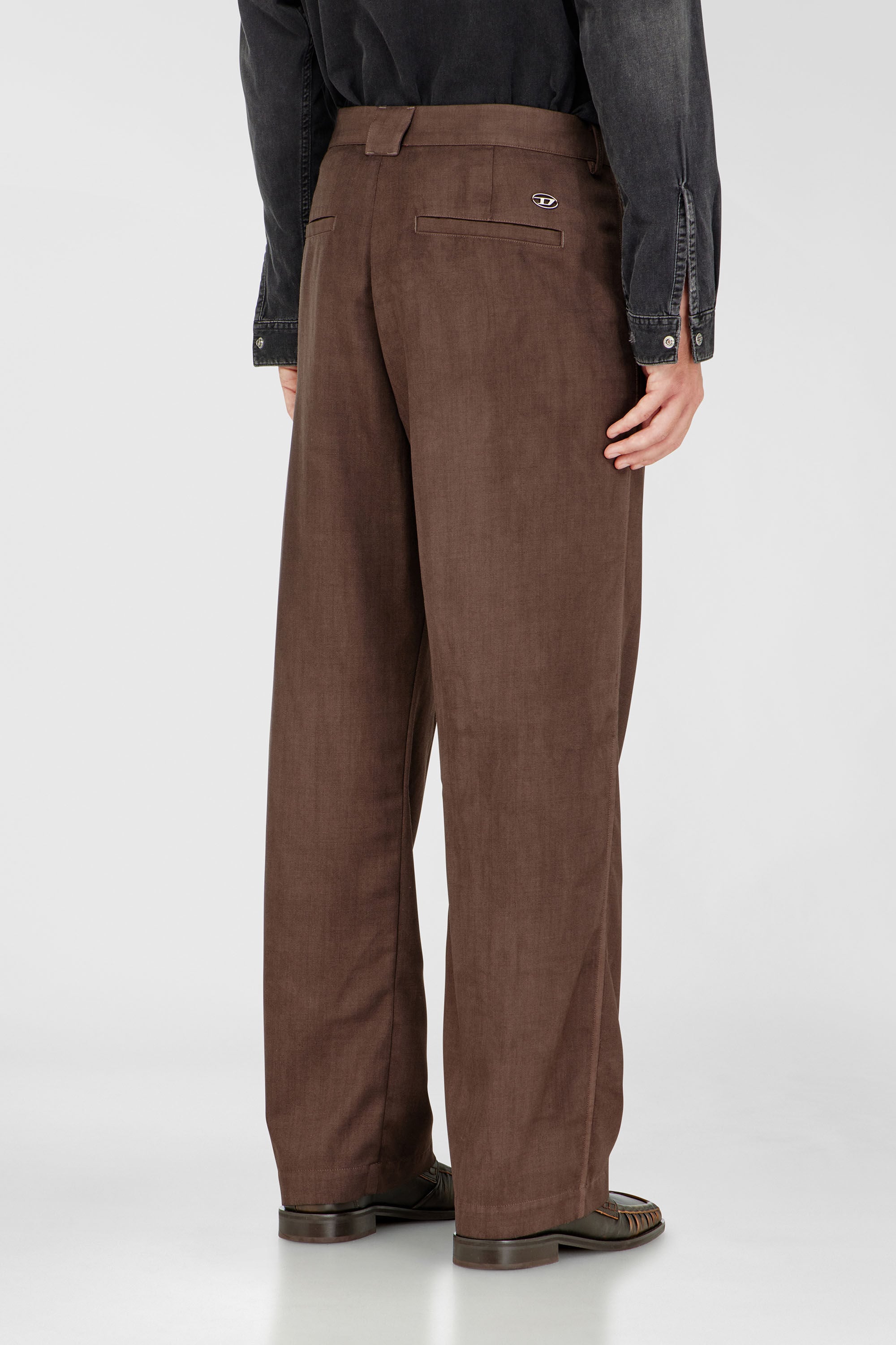 Diesel - P-HANT-CHINO-AECB, Pantaloni chino in lana stretch leggera Uomo in Marrone - 4