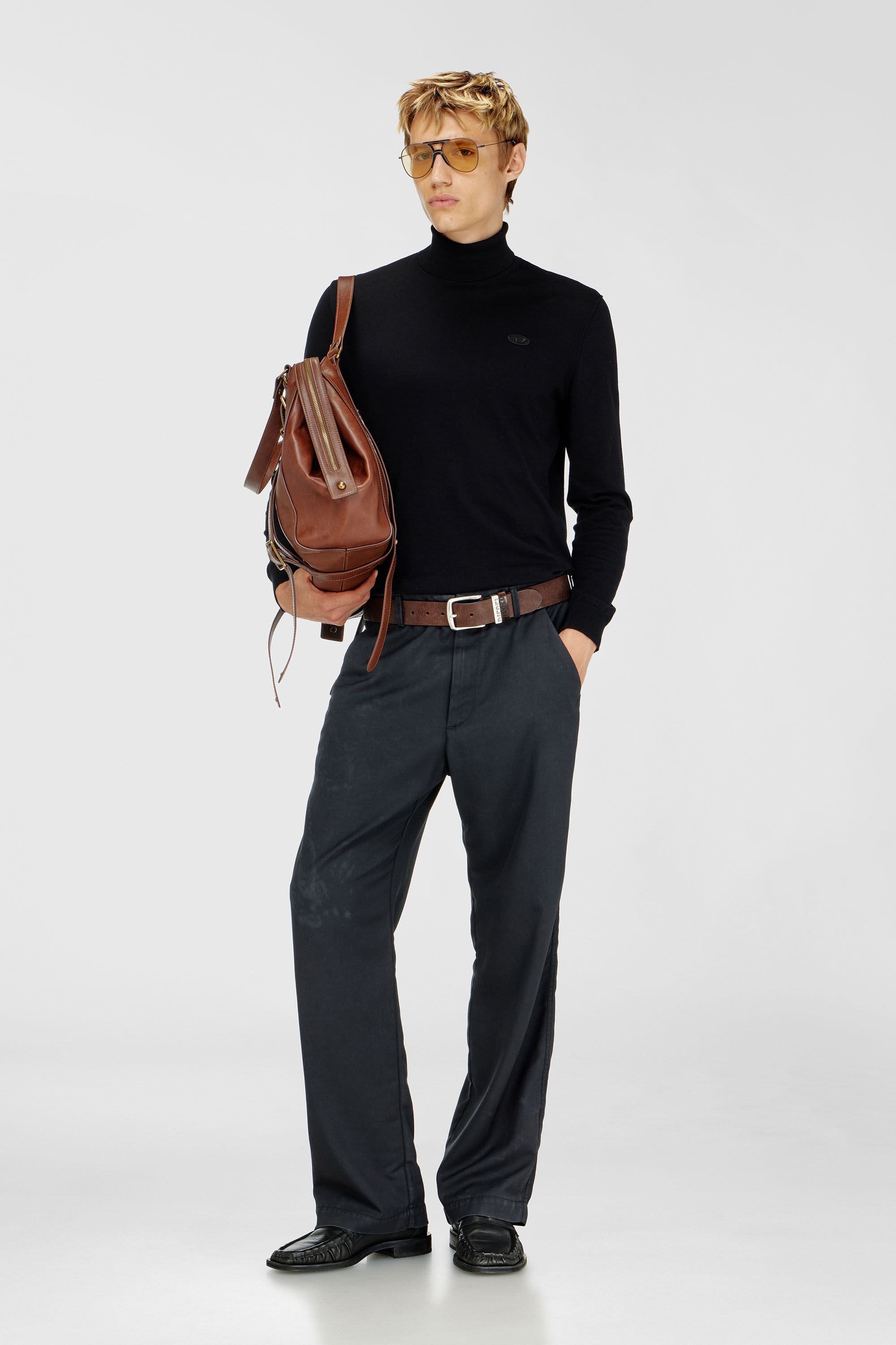 Diesel - K-FREEX-LUP-TAG-T92, Dolcevita in cotone con patch logo Oval D Uomo in Nero - 1