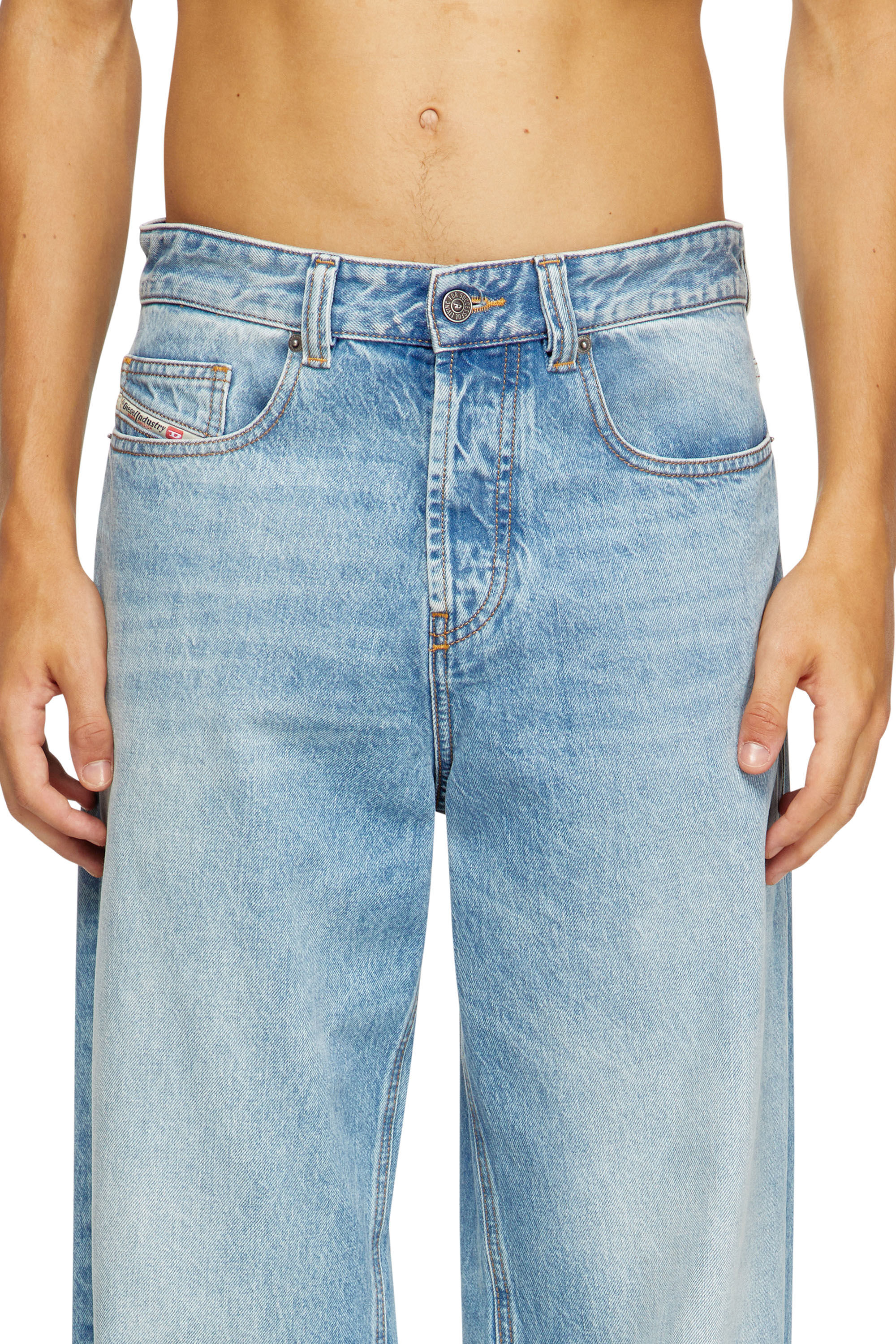 Diesel - Relaxed Jeans 2001 D-Macro 09I29 Uomo, Blu Chiaro - Image 5