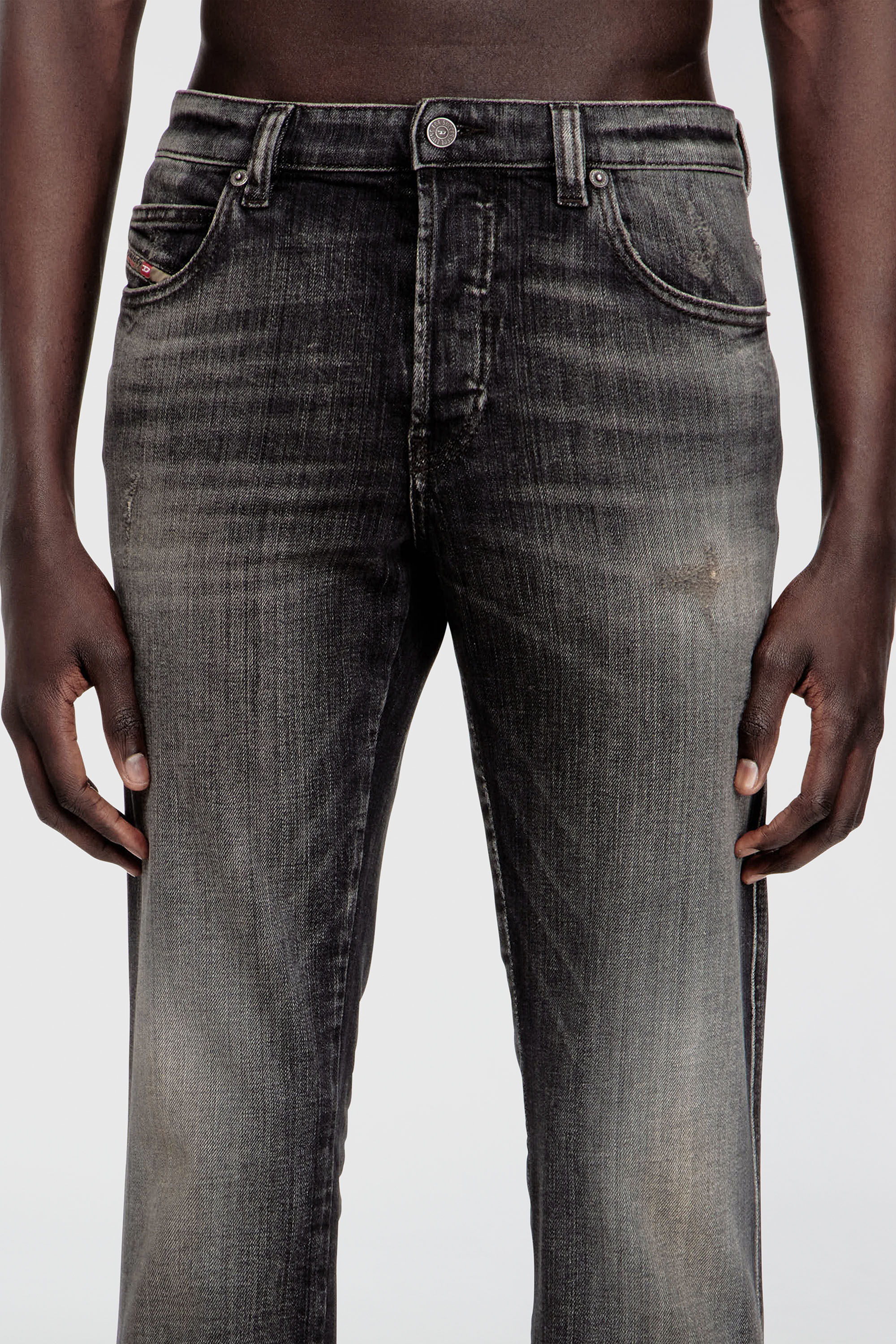 Diesel - Slim Jeans 1993 D-Vyl 0ADBU Uomo, Nero - Image 5