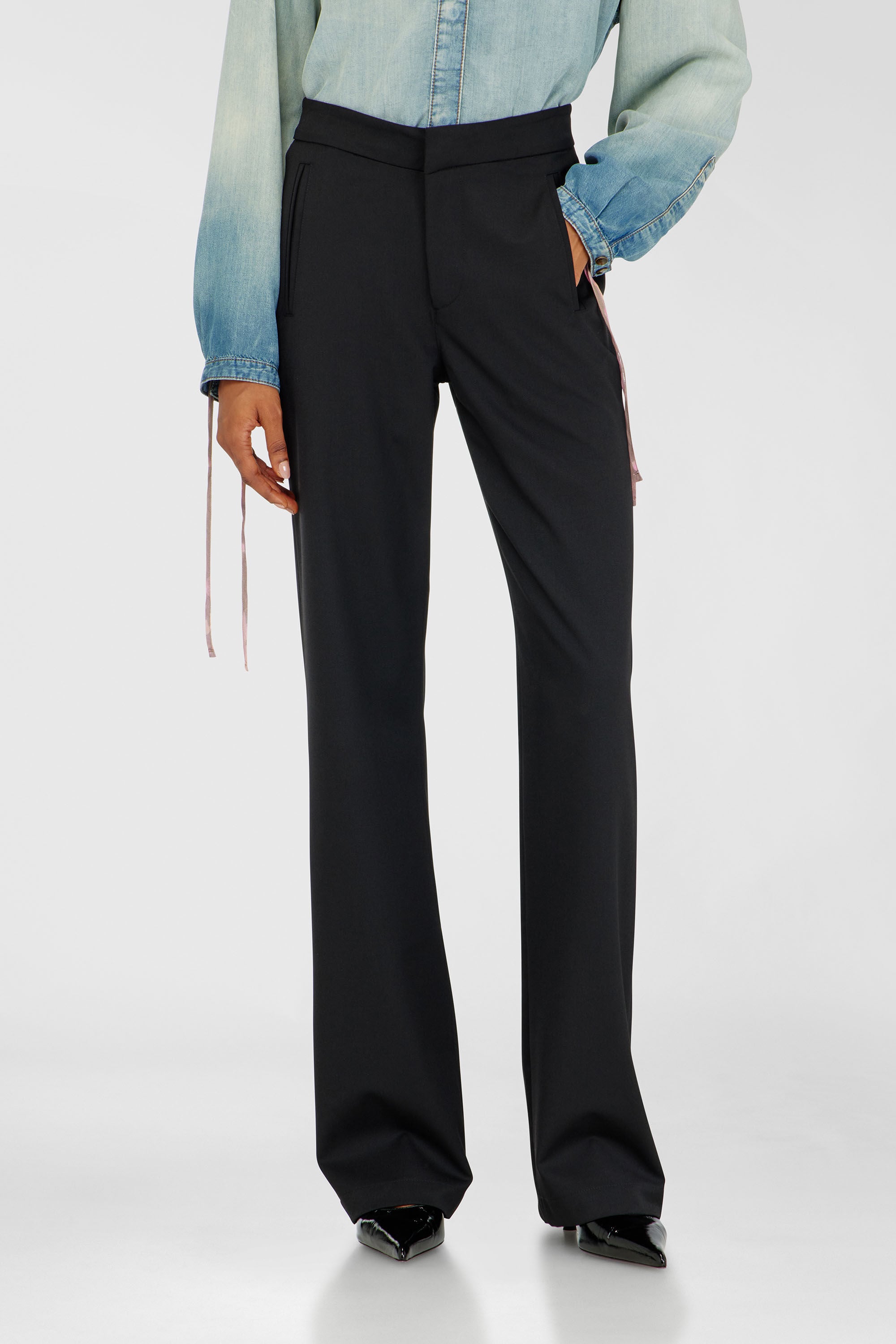 Diesel - P-ROMISE-S3, Pantaloni in fresco di lana Donna in Nero - 3