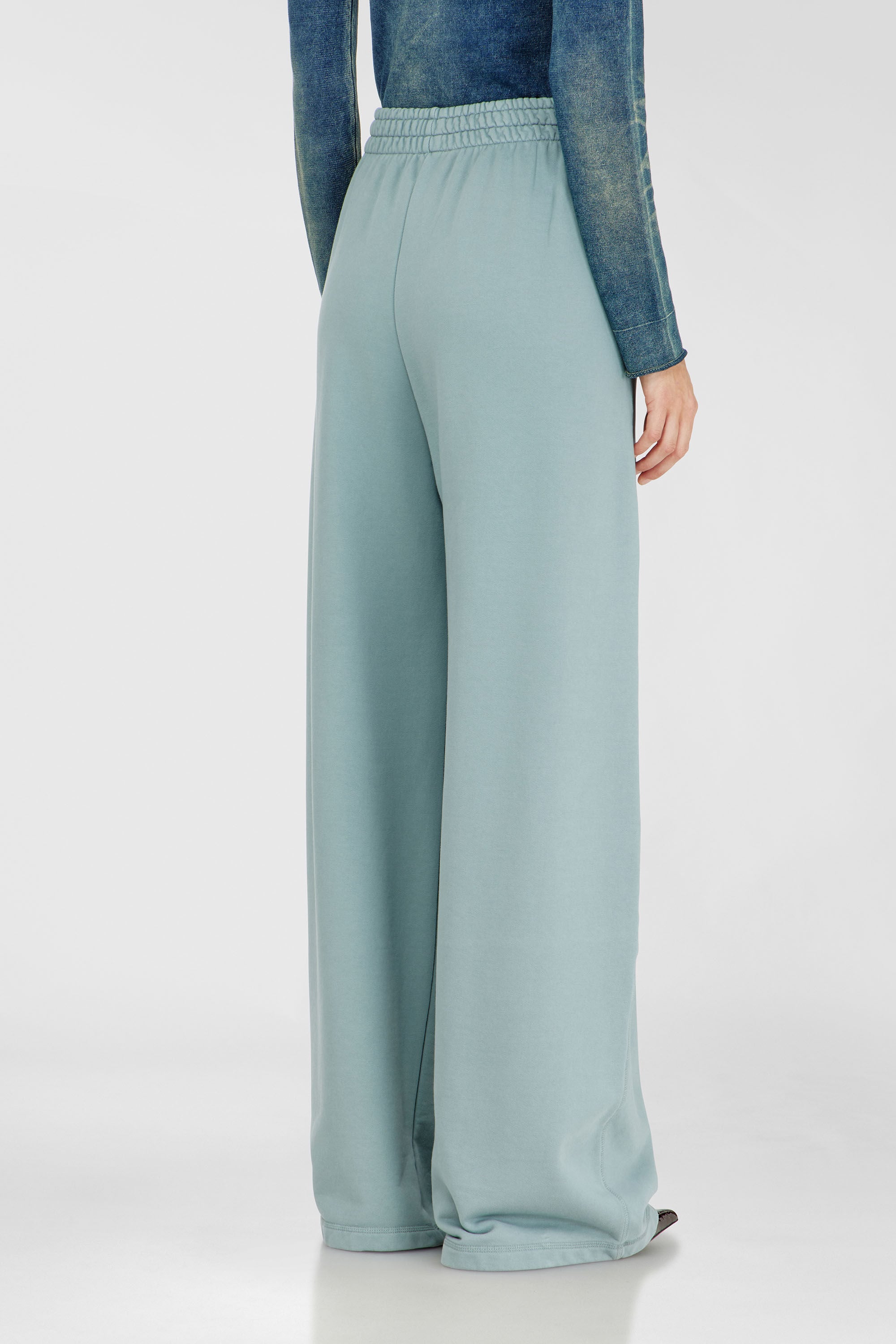 Diesel - P-ZENIA-OD, Pantaloni sportivi larghi con fascia elastica in vita Donna in Blu - 4