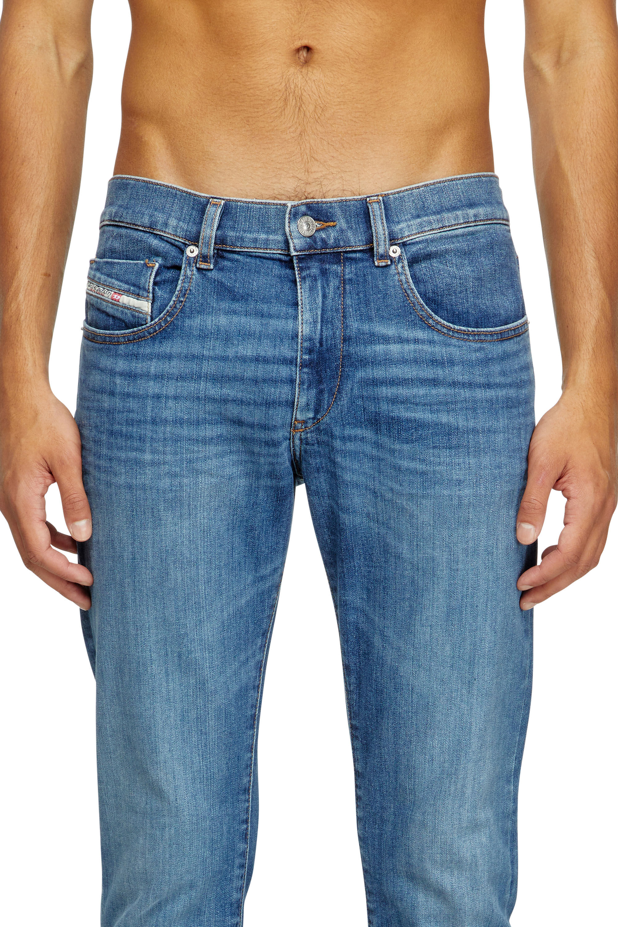 Diesel - Slim Jeans 2019 D-Strukt 0KIAL Uomo, Blu Chiaro - Image 5