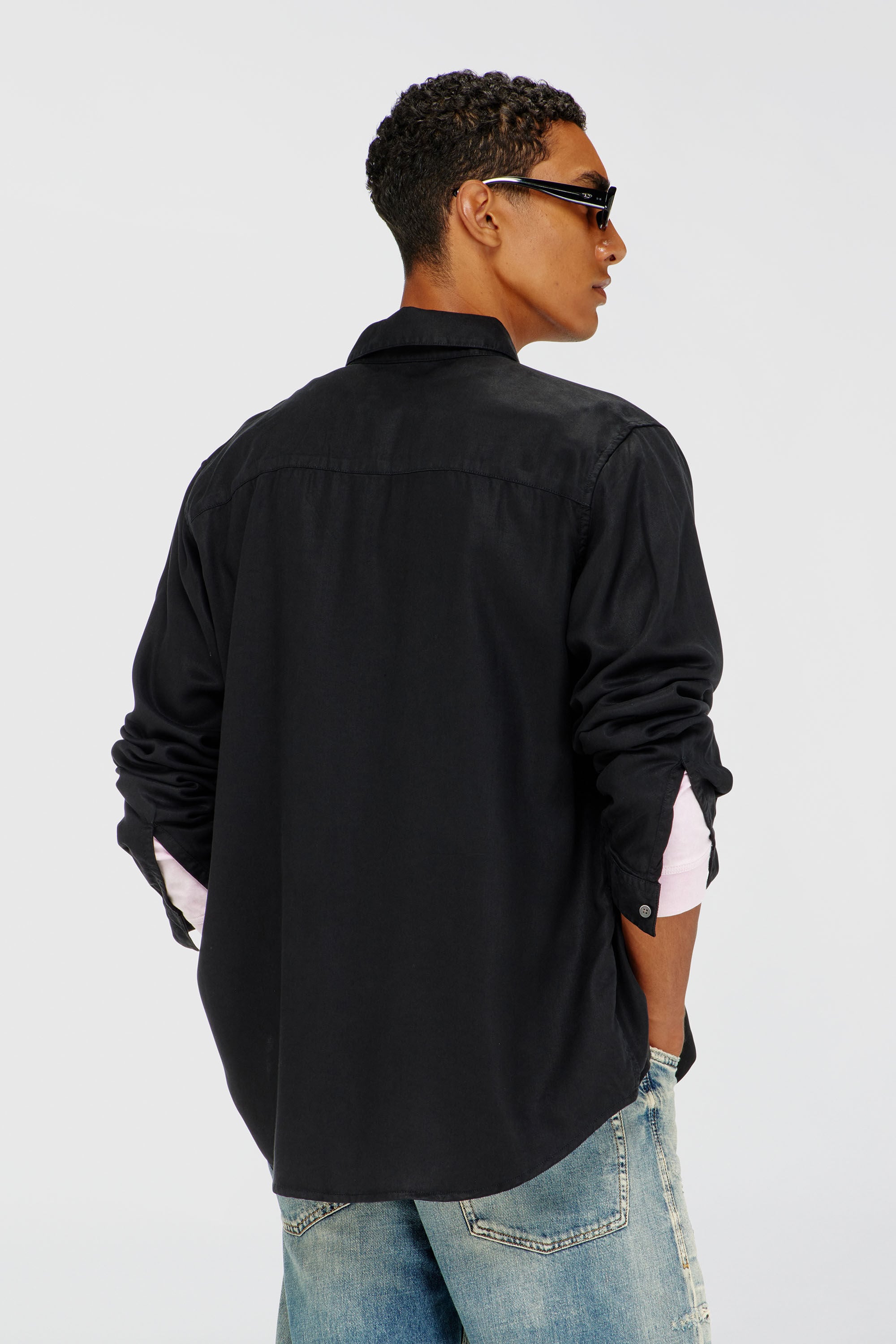 Diesel - S-SIMPLY-C, Camicia fluida con ricamo logo Uomo in Nero - 4