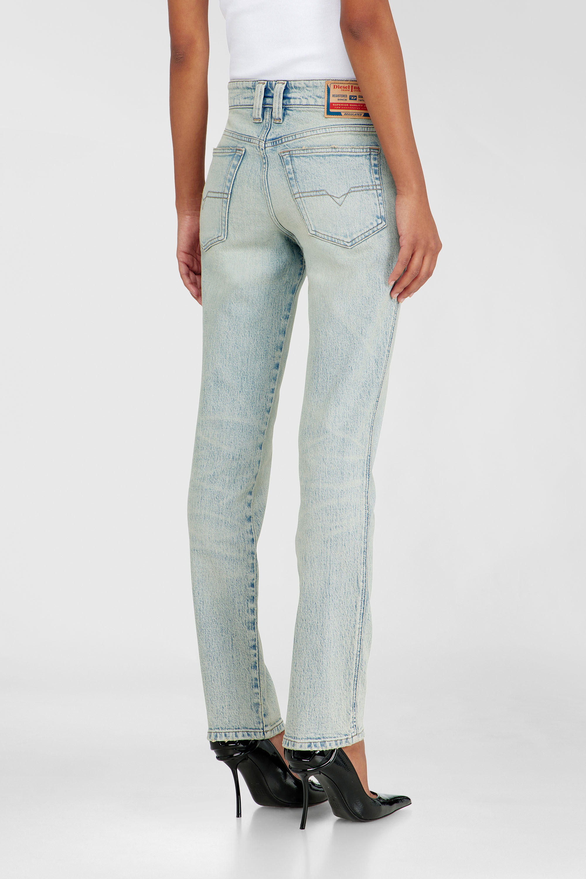 Diesel - Slim Jeans 1992 D-Jiann 0KBBK Donna, Blu Chiaro - Image 5