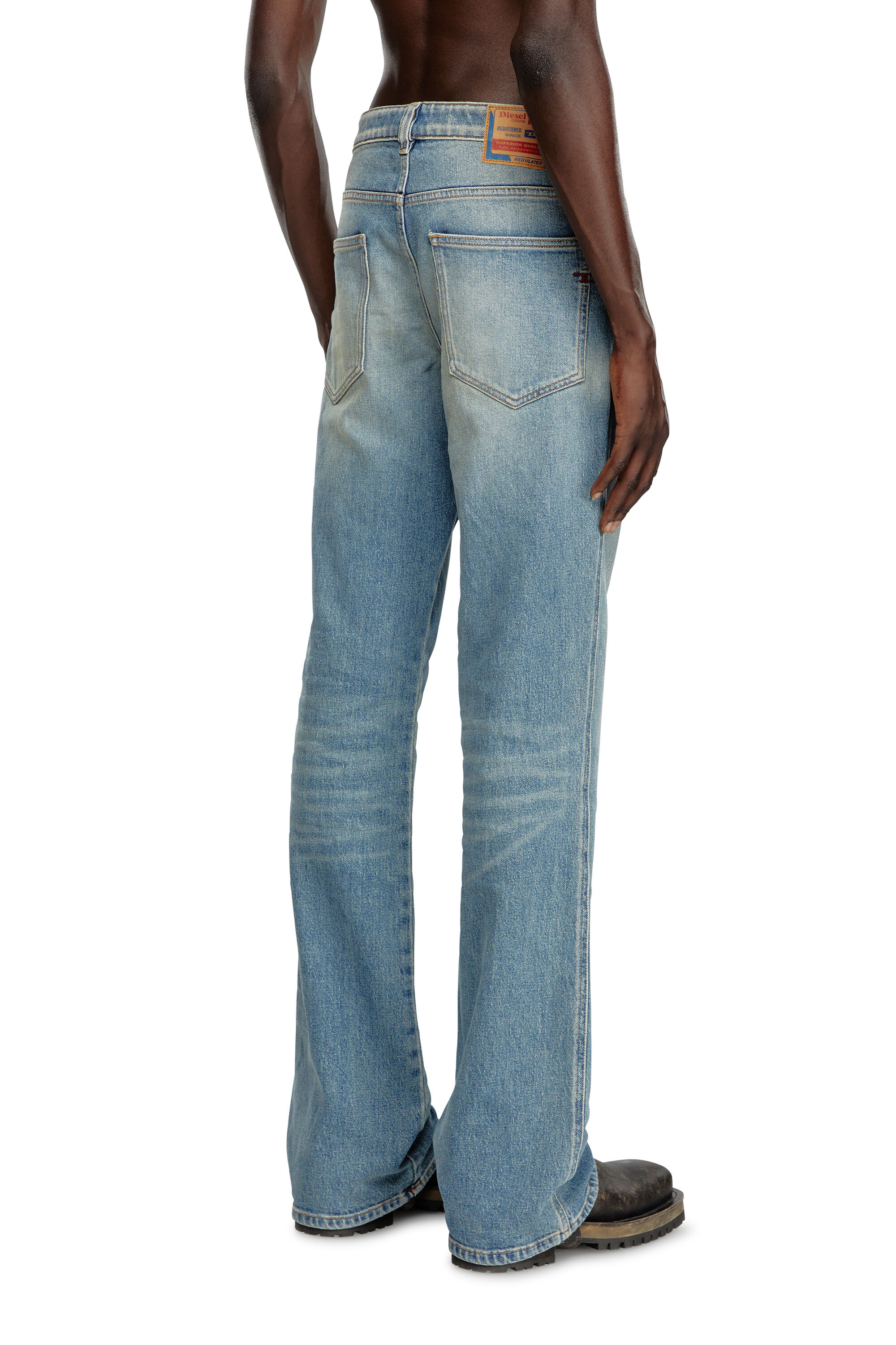 Diesel - Bootcut Jeans 1998 D-Buck 09J55 Uomo, Blu Chiaro - Image 4