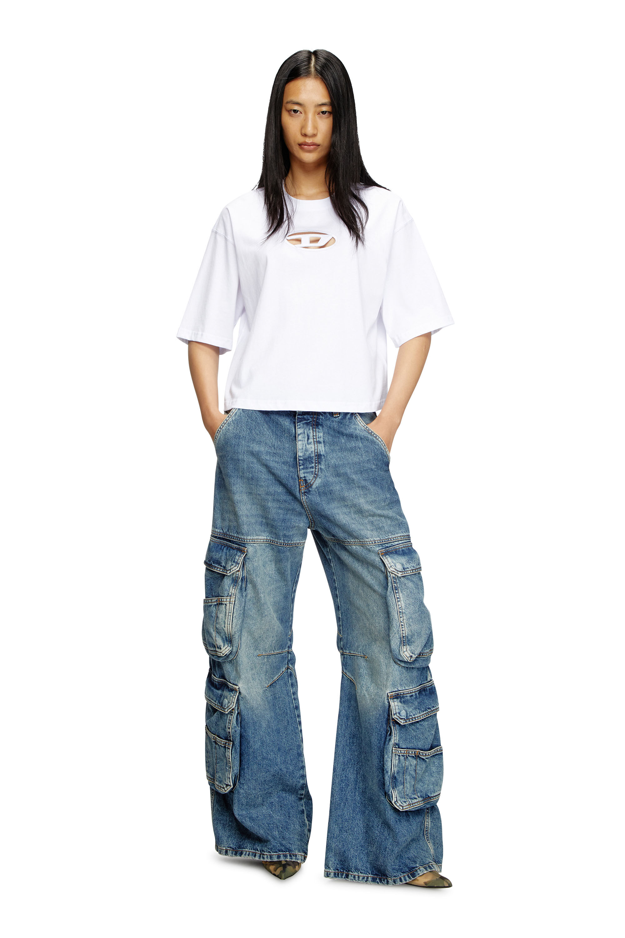 Diesel - T-ROWY-OD, T-shirt boxy con D ricamata Donna in Bianco - 1