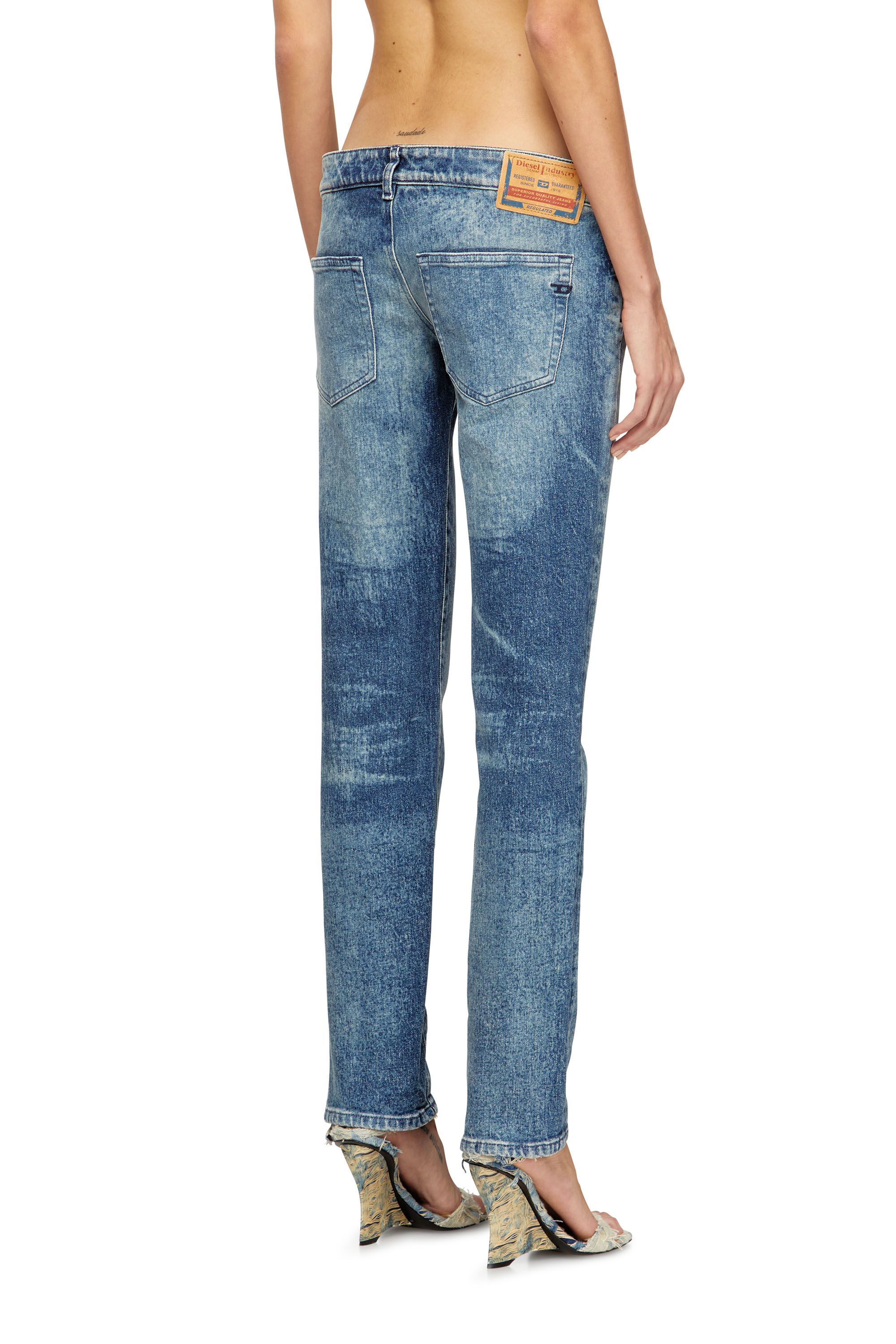 Diesel - Regular Jeans D-Waisty 007DI Donna, Blu medio - Image 4