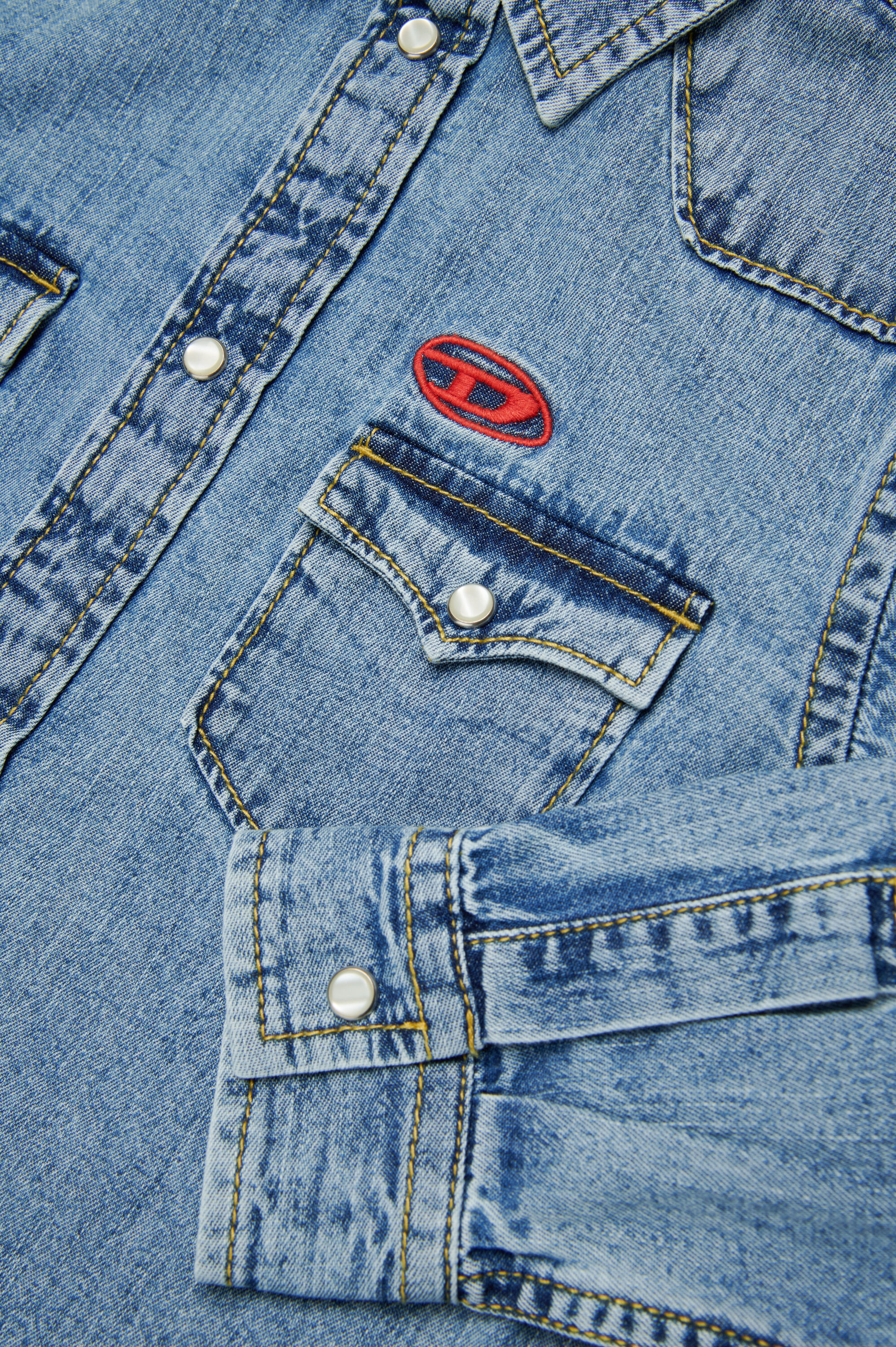 Diesel - CEKO, Camicia western in denim con ricamo Oval D Uomo in Blu - 4