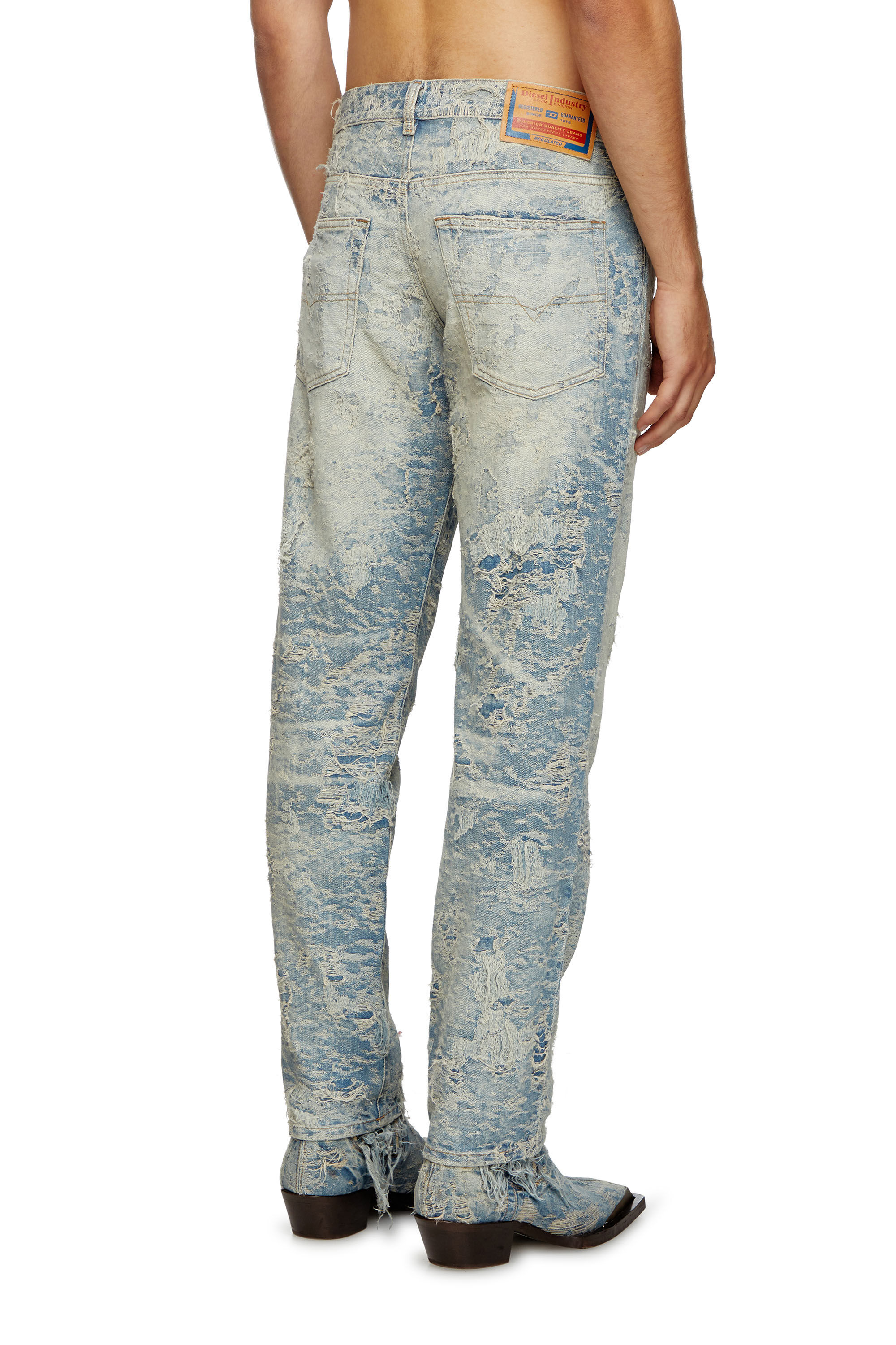 Diesel - Tapered Jeans 2023 D-Finitive 007Z7 Uomo, Blu Chiaro - Image 4