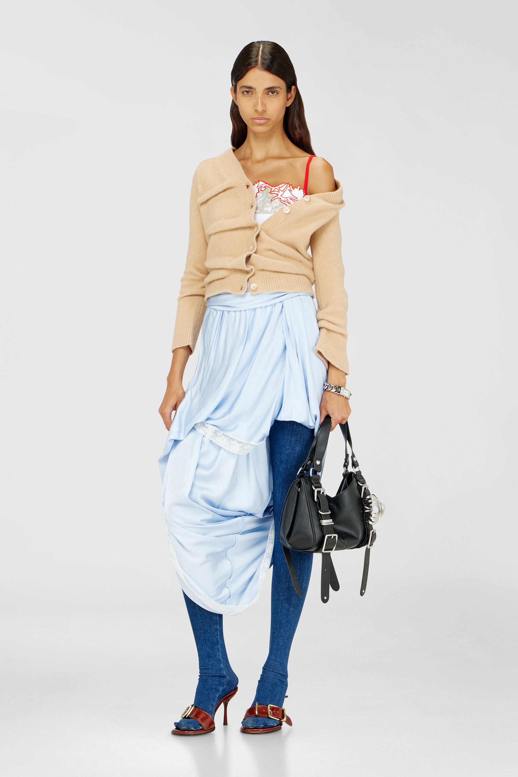 Diesel - M-AVA, Cardigan cropped in maglia wrinkled lavorata a caldo Donna in Beige - 1