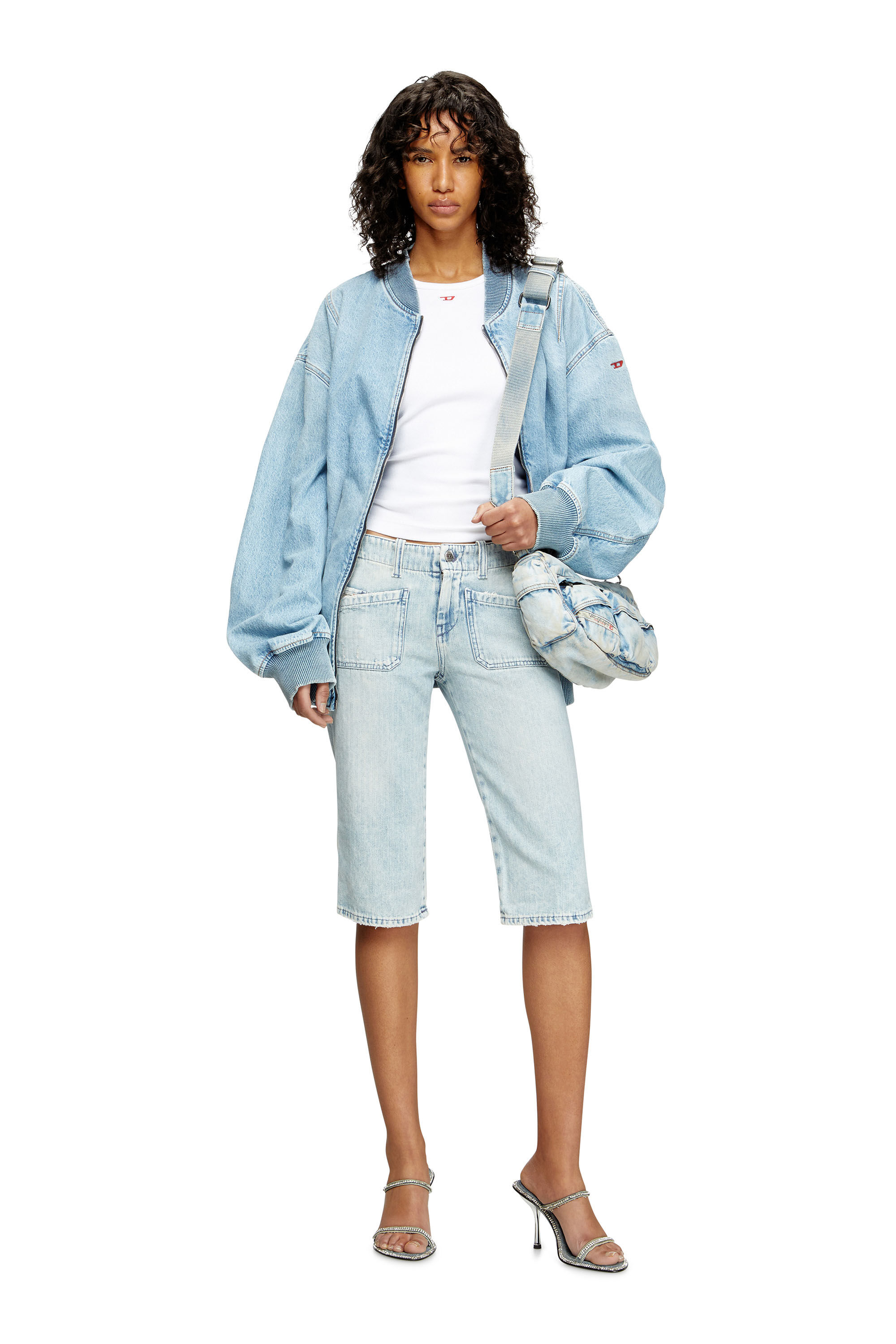 Diesel - DE-KEATE-SHORT, Pantaloni capri in denim herringbone Donna in Blu - 1
