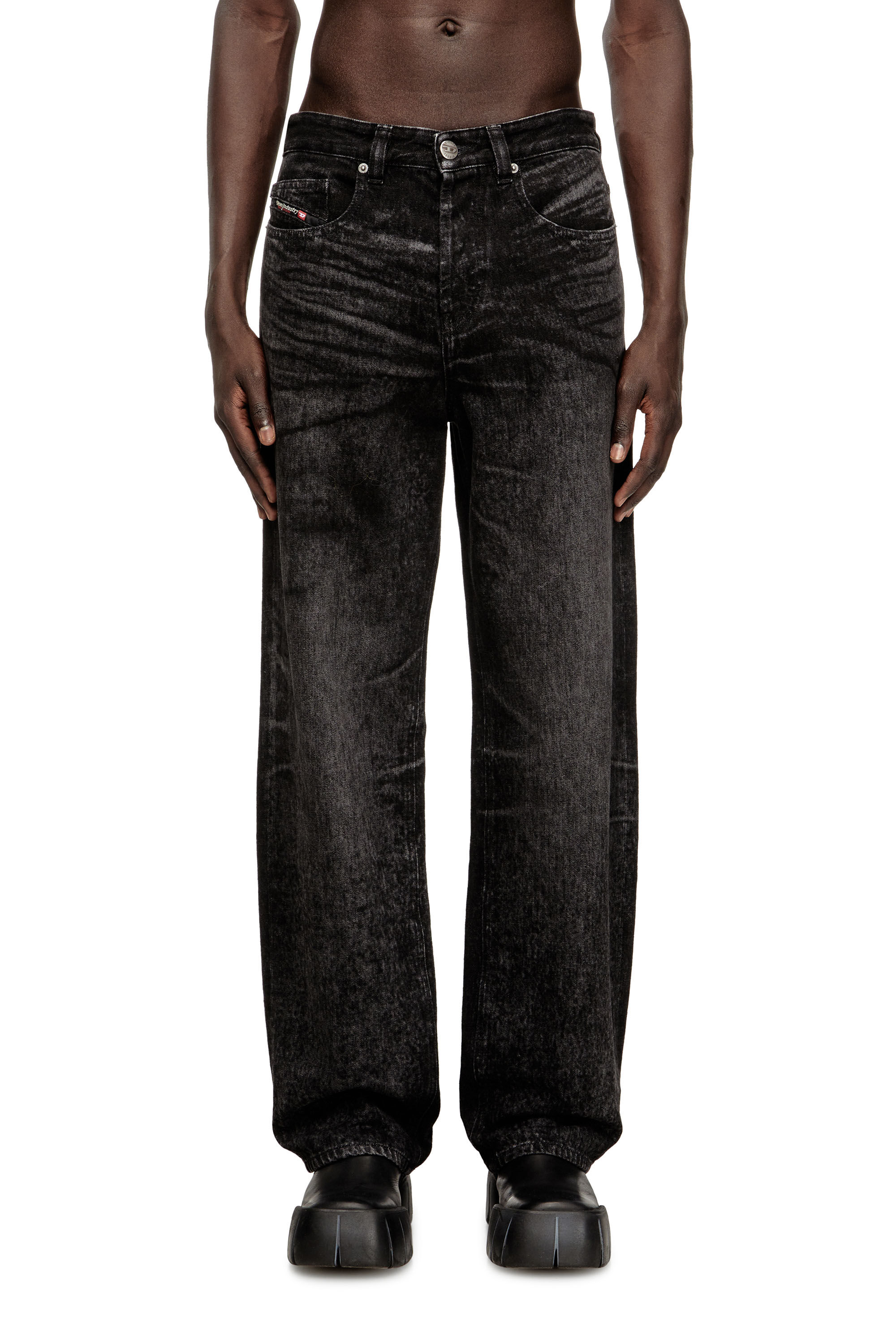 Diesel - Relaxed Jeans 2001 D-Macro 007DB Uomo, Nero/Grigio scuro - Image 3