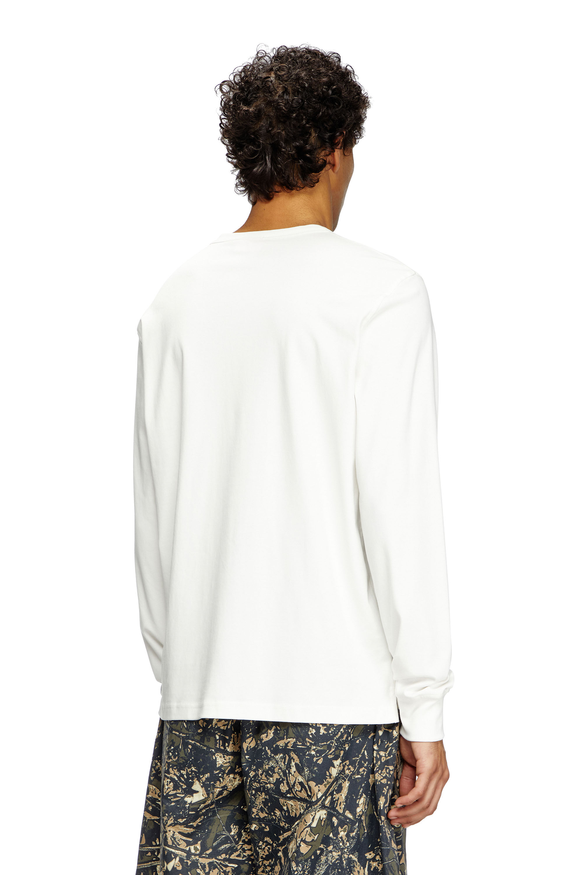 Diesel - T-ADJUST-LS-SLITS-R17, T-shirt a maniche lunghe con logo ricamato Uomo in Bianco - 4