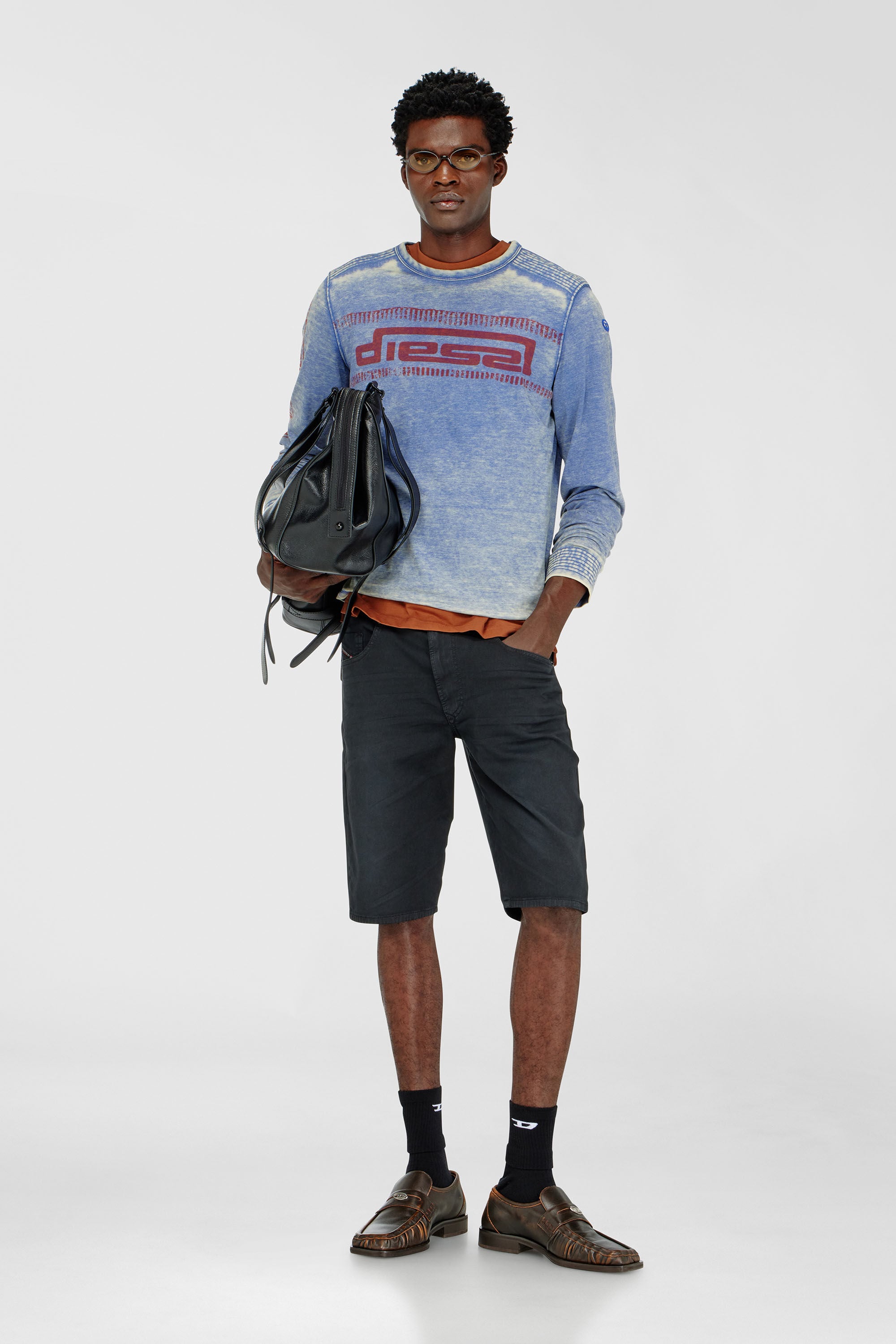 Diesel - 2033 D-KROOLEY-SHORT JOGG, Shorts chino in JoggJeans Uomo in Nero - 1