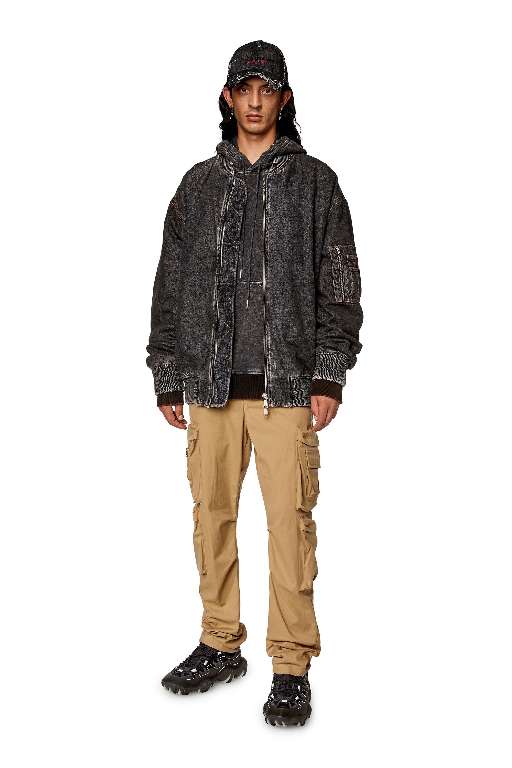 Diesel - P-ARLEM, Pantaloni cargo con tasca zip Uomo in Marrone - 1