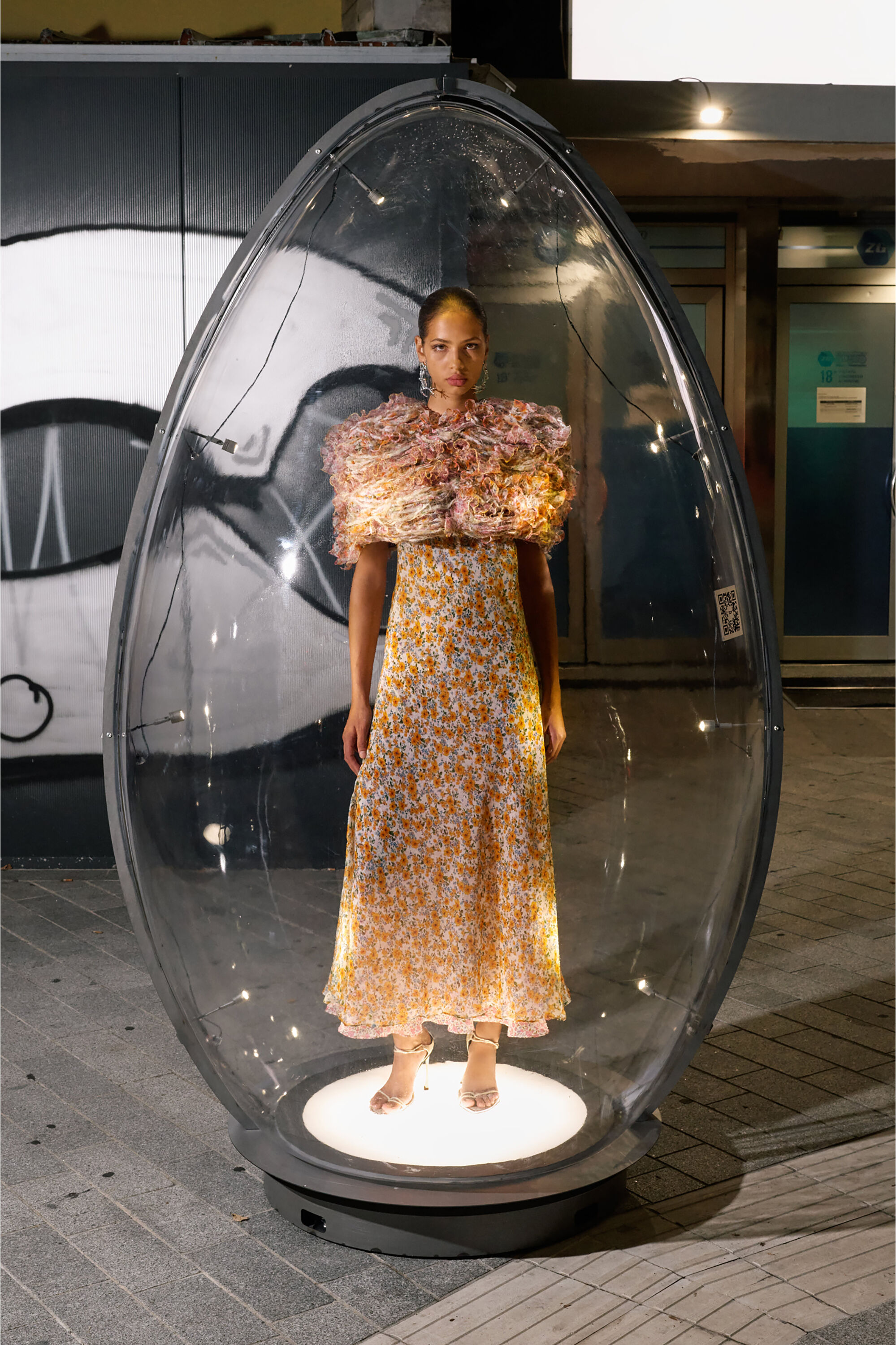 Diesel - EARRINGS FROG, Orecchini in metallo effetto scheletro Donna in Argento - 4