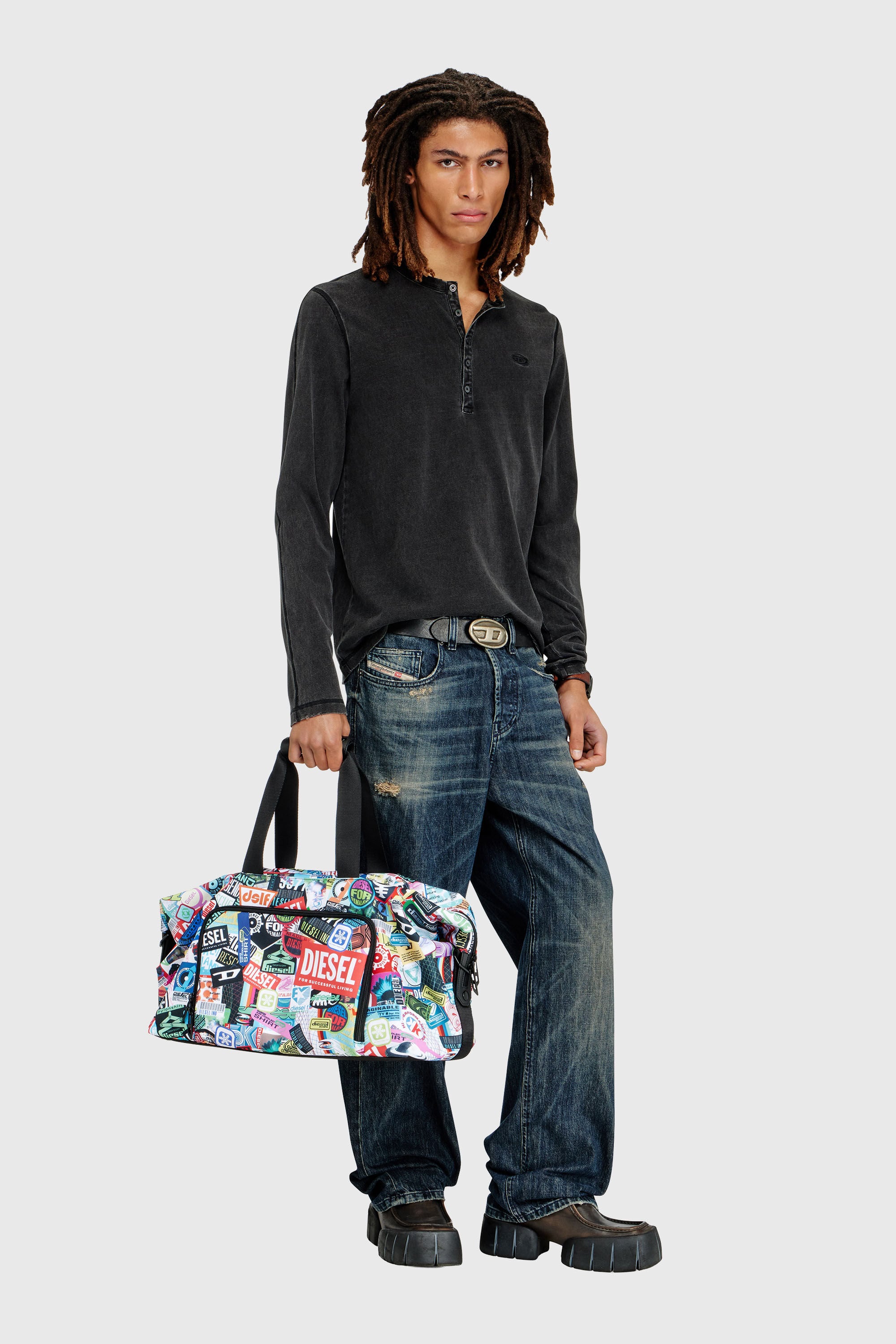 Diesel - DIESEL PC PRINTED DUFFLE-STICKERS- DSB00, Borsa da viaggio con adesivi Unisex in Multicolor - 1