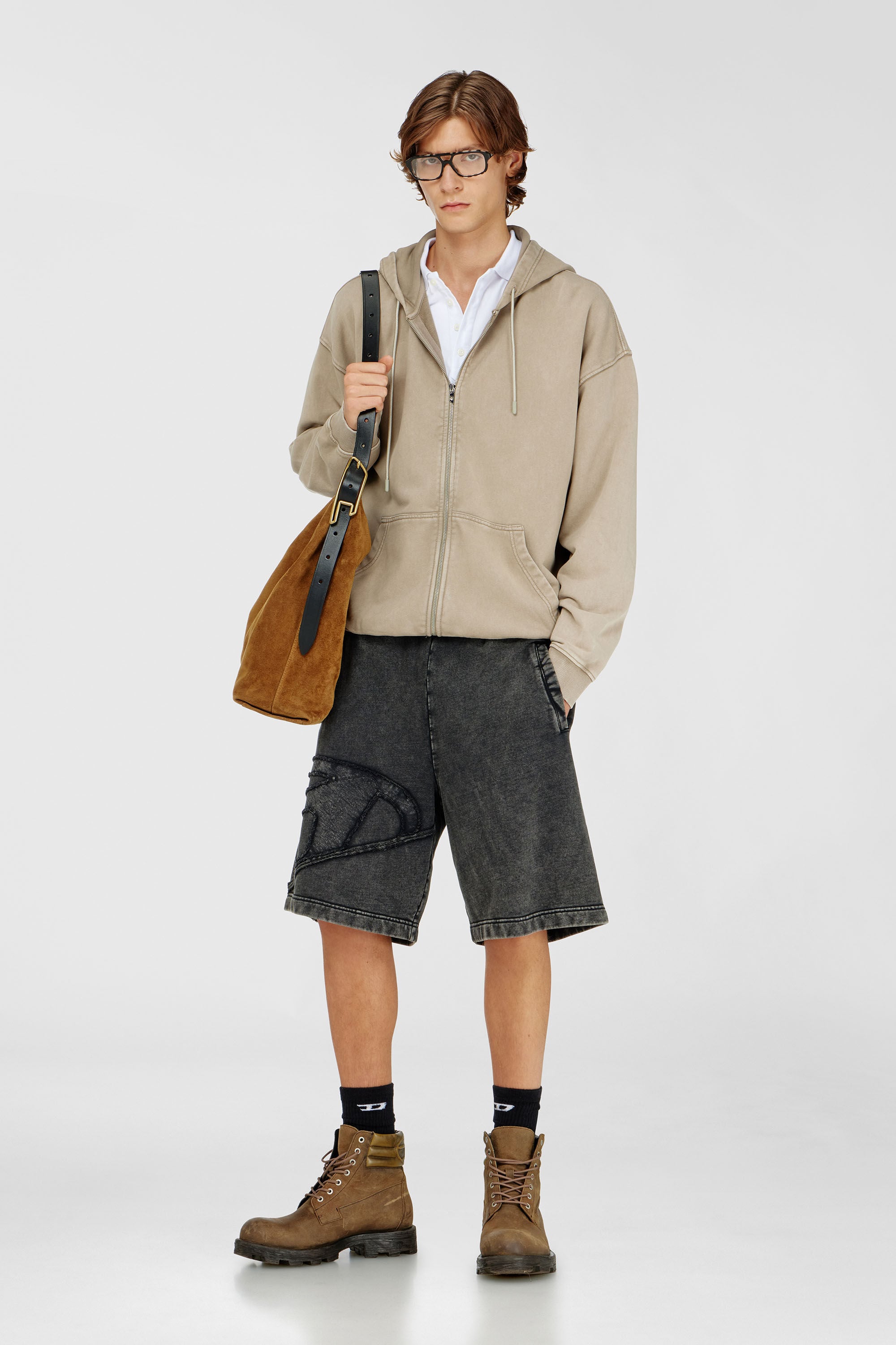 Diesel - P-CROW-MEGCUT, Shorts da tuta con logo Oval D sezionato Uomo in Nero - 1