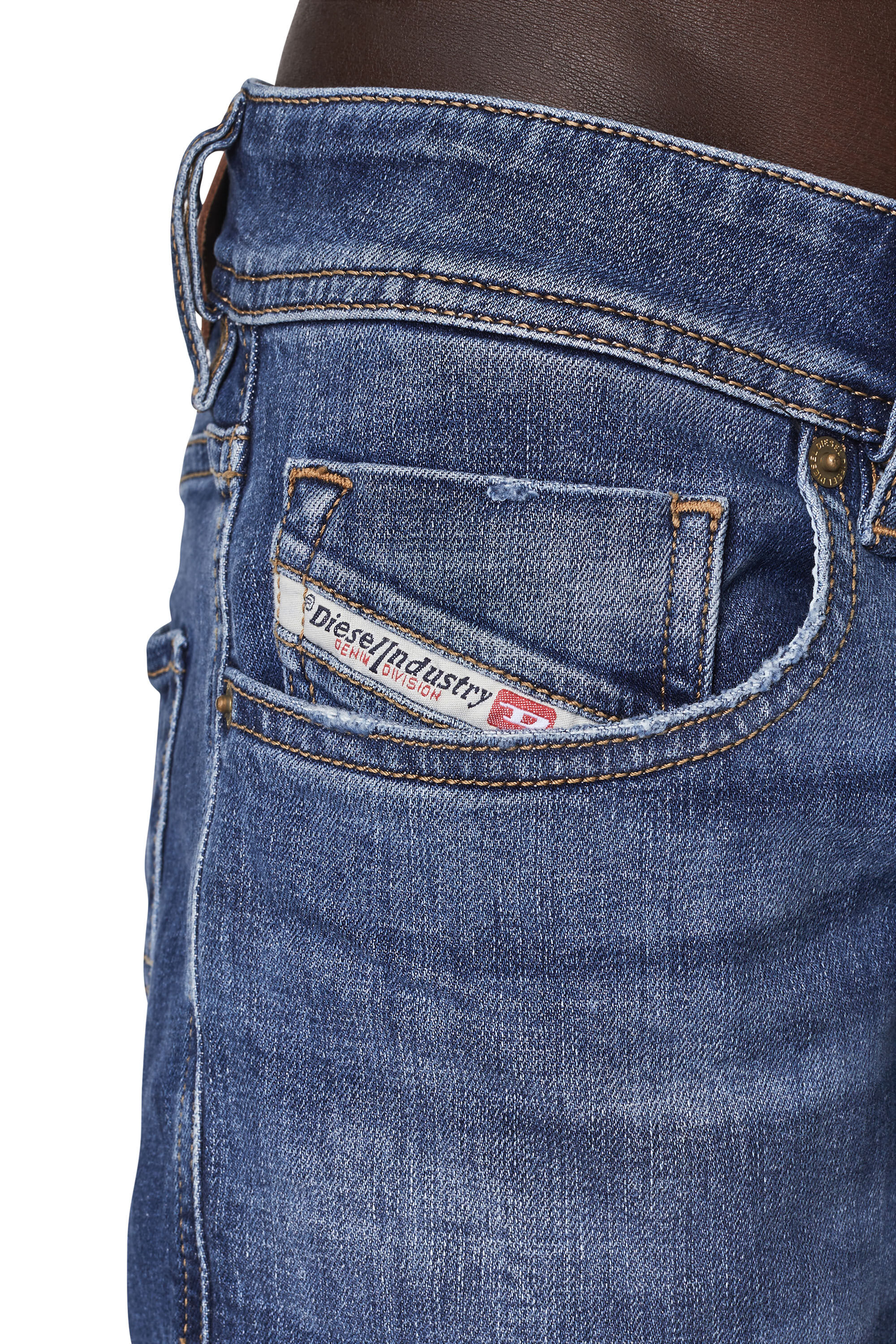 Sleenker 009PK Uomo: Jeans Skinny Blu medio | Diesel