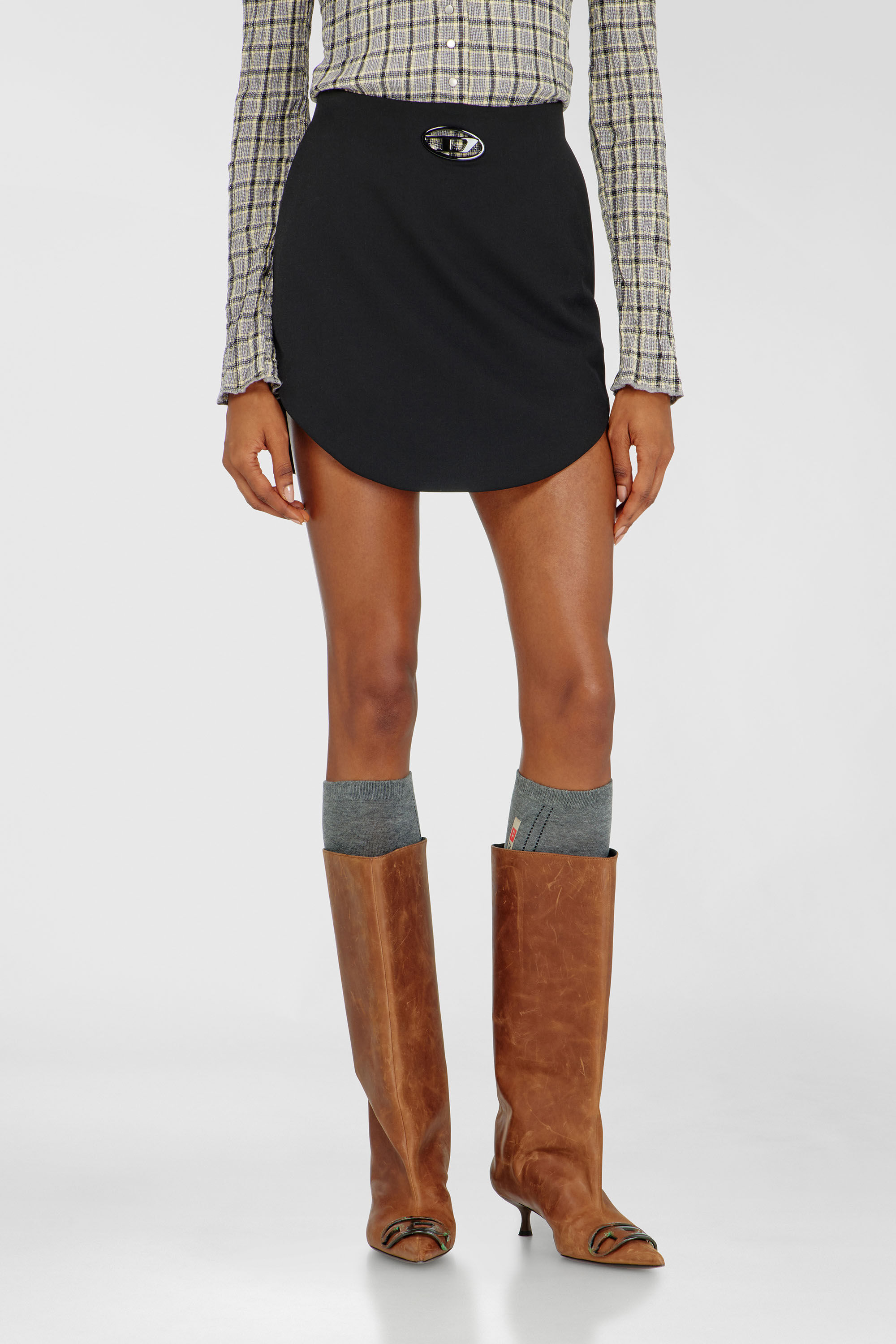 Diesel - O-LIVERY, Minigonna in misto lana con placca Oval D Donna in Nero - 3