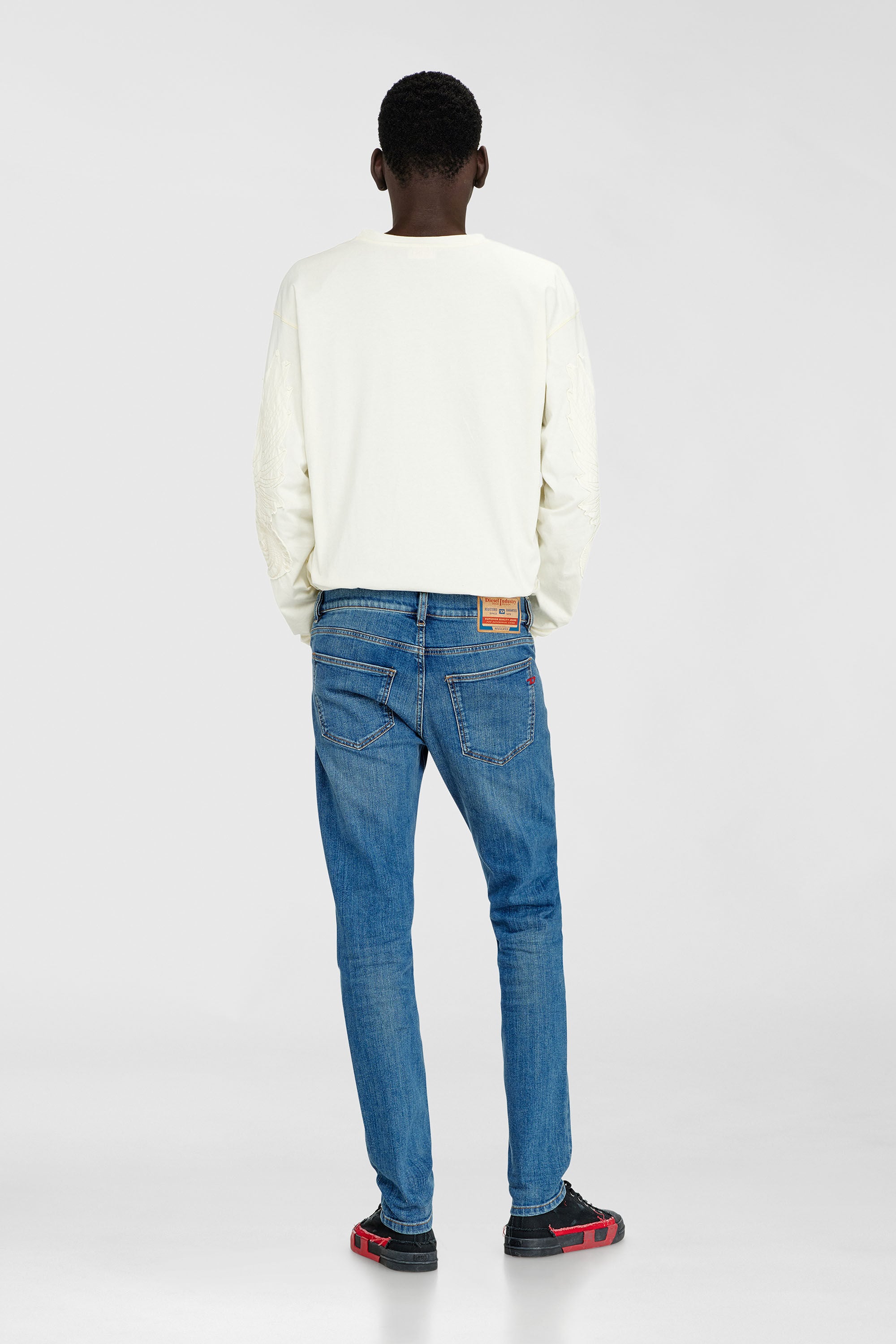 Diesel - Slim Jeans 2019 D-Strukt 0KIAL Uomo, Blu Chiaro - Image 3