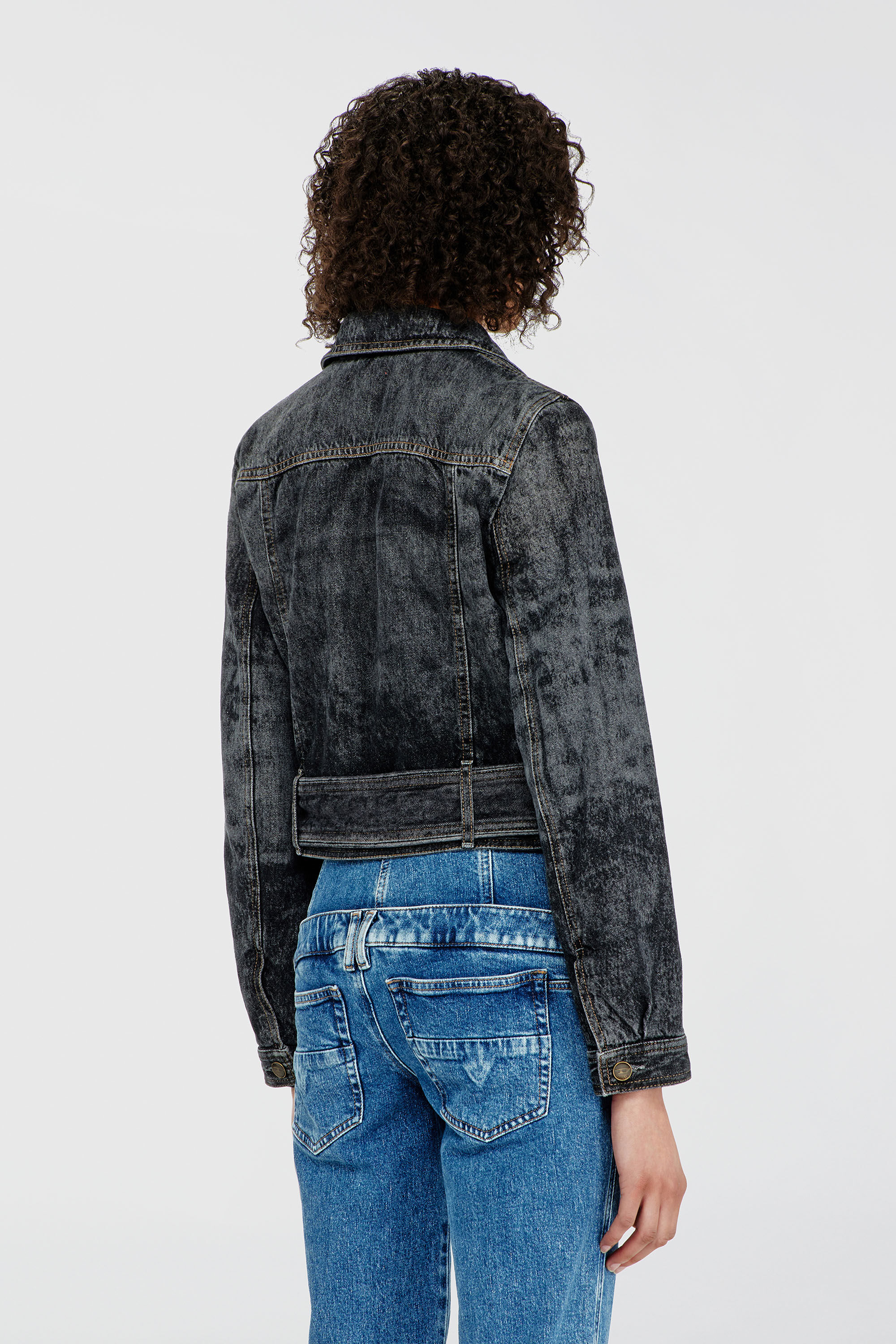Diesel - DE-LEGEND-S, Giacca cropped in denim con cintura Donna in Nero - 4