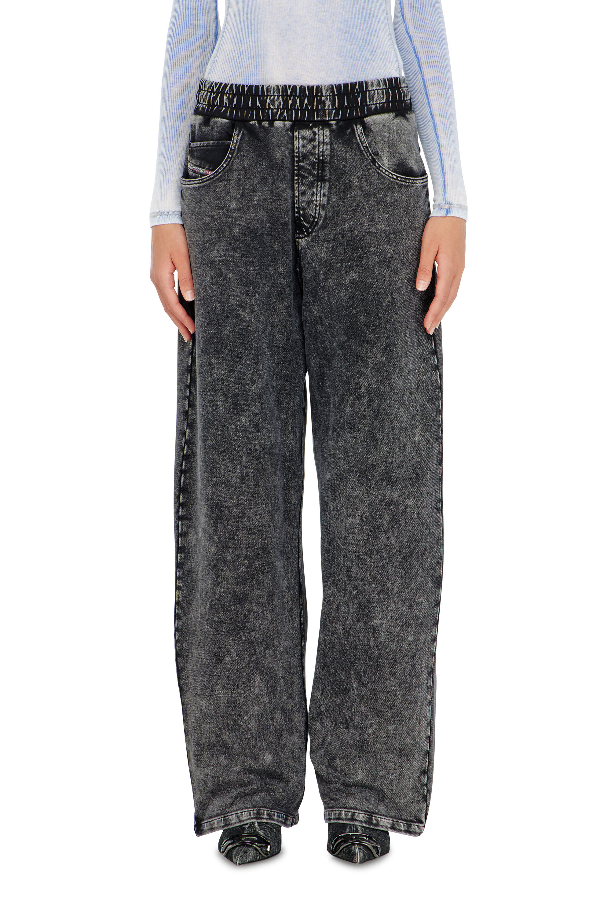 Diesel - P-STUKY, Pantaloni da tuta effetto denim Donna in Grigio - 3