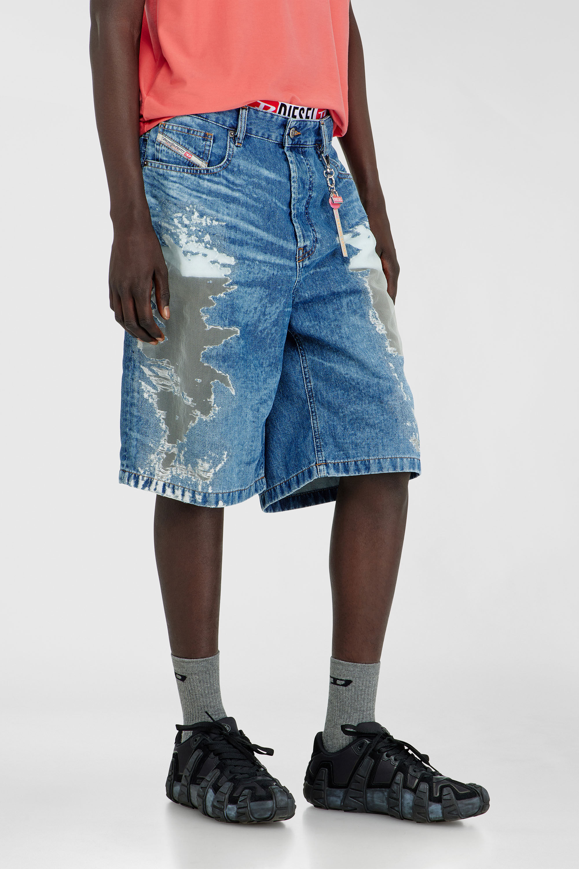 Diesel - PR-DE-SIRE-SHORT, Pantaloni corti in denim devor&eacute; Unisex in Blu - 7