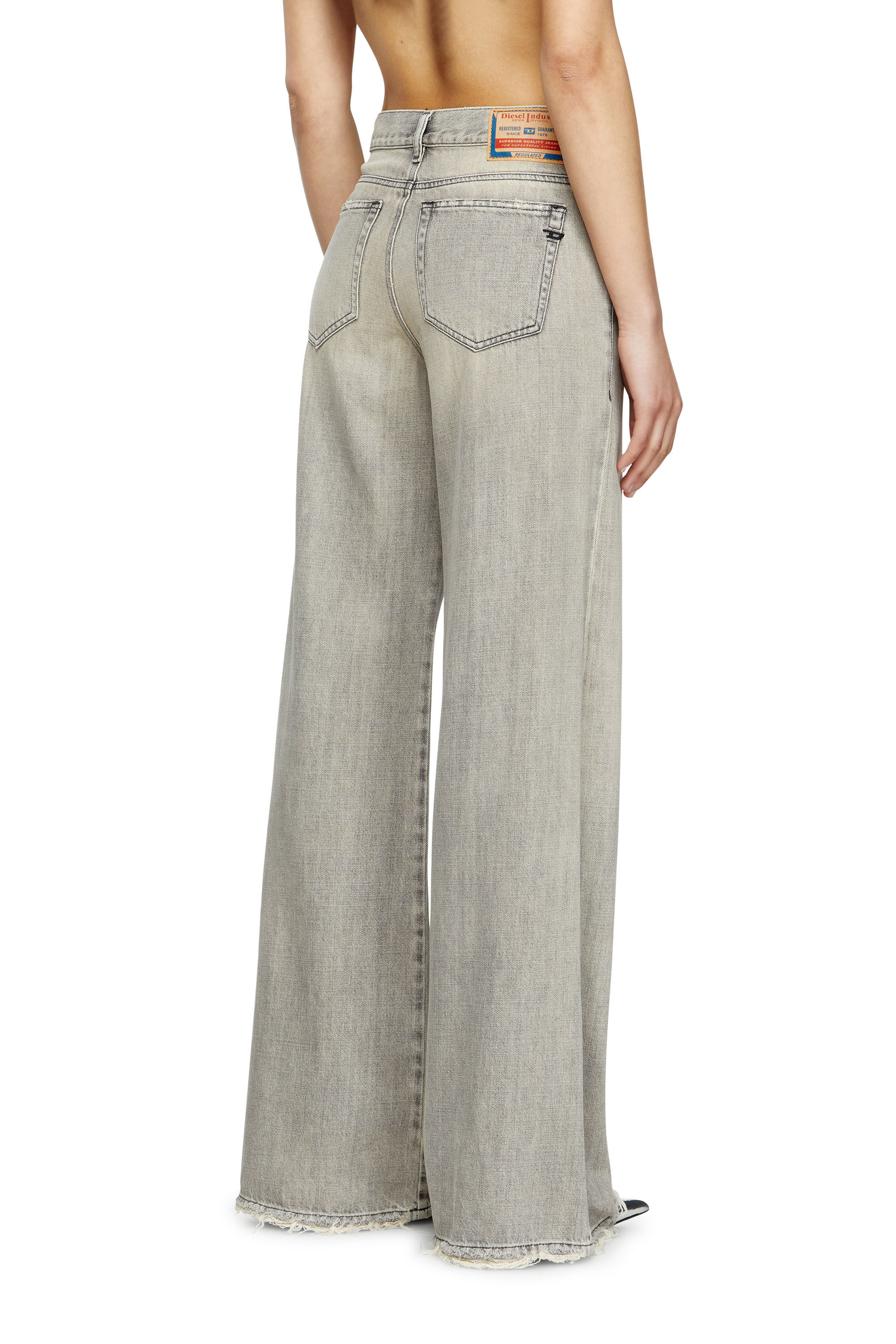 Diesel - Flare Jeans 1978 D-Akemi 068RU Donna, Grigio - Image 4
