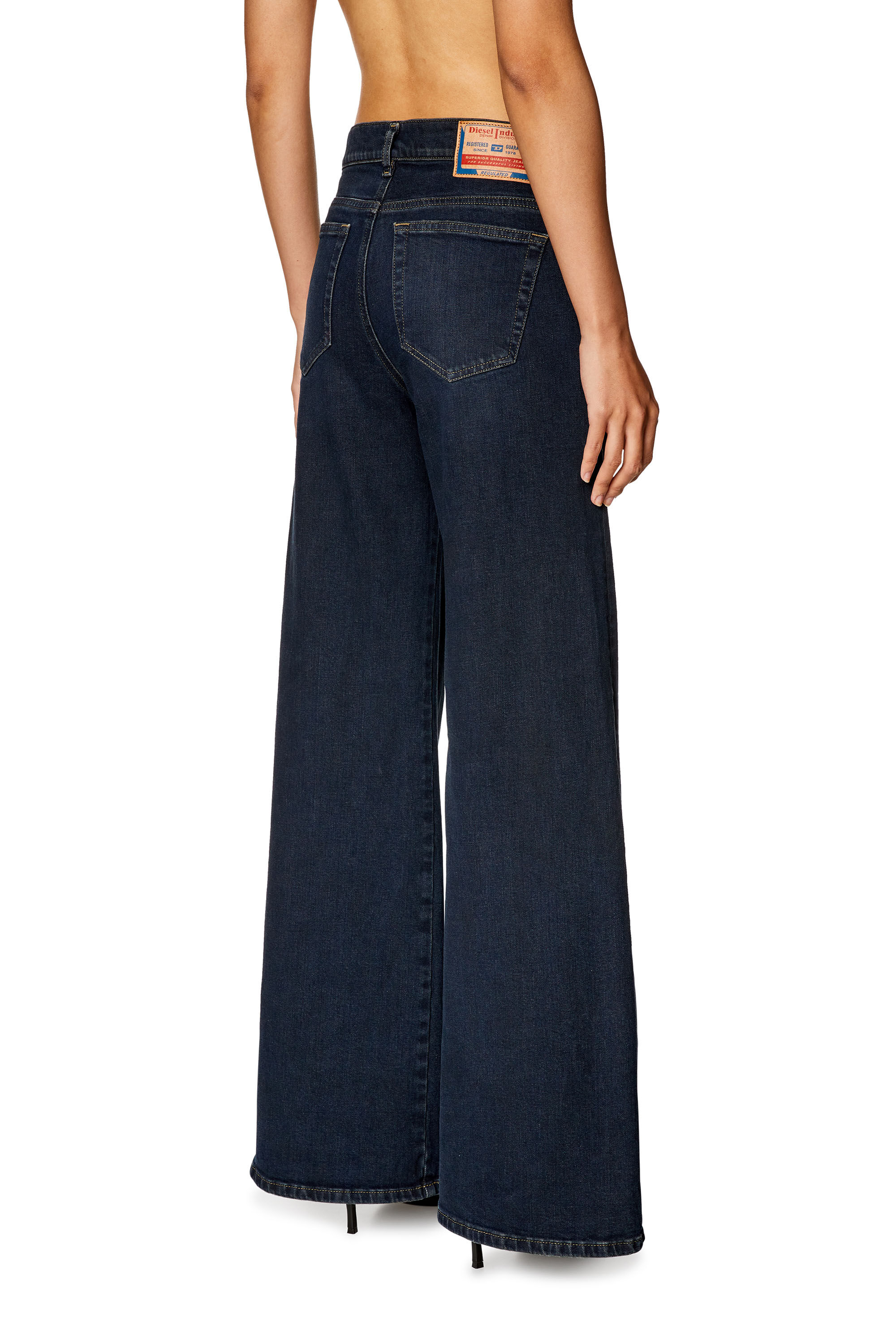 Diesel - Bootcut and Flare Jeans 1978 D-Akemi 09H48, Blu Scuro - Image 4