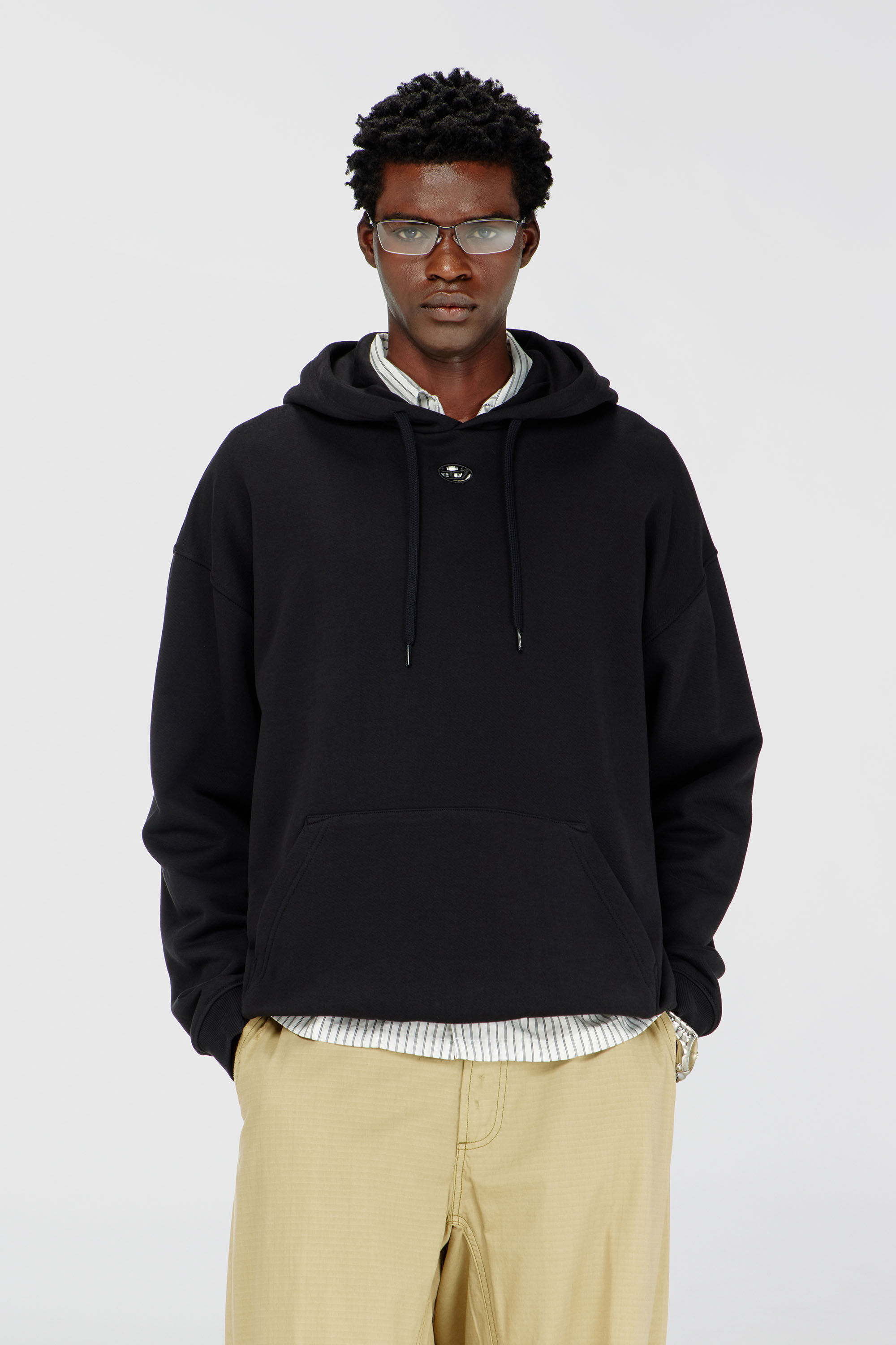 Diesel - S-BOXT-HOOD-DCO, Felpa con cappuccio a vestibilit&agrave; rilassata e tasca a marsupio Uomo in Nero - 3
