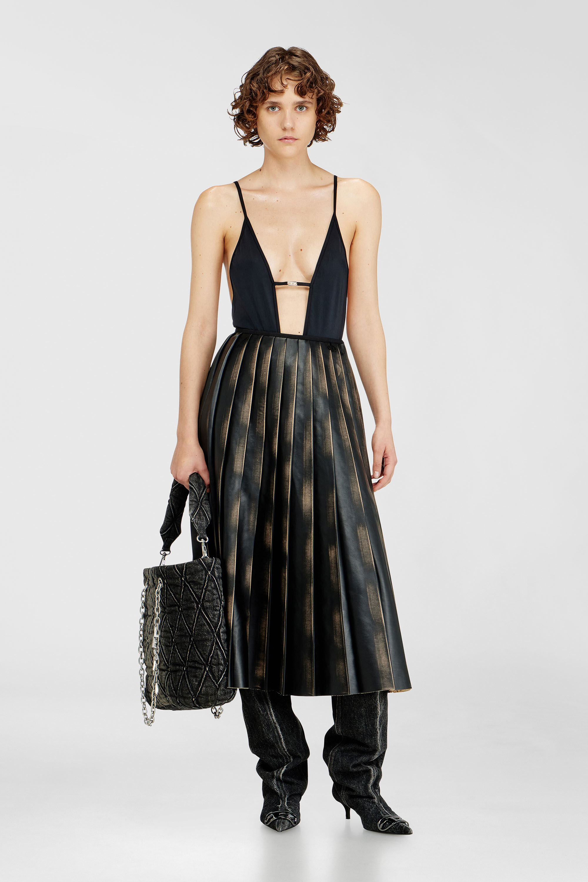 Diesel - DAISY-DNM, Costume da bagno in nylon con scollatura profonda Donna in Nero - 5