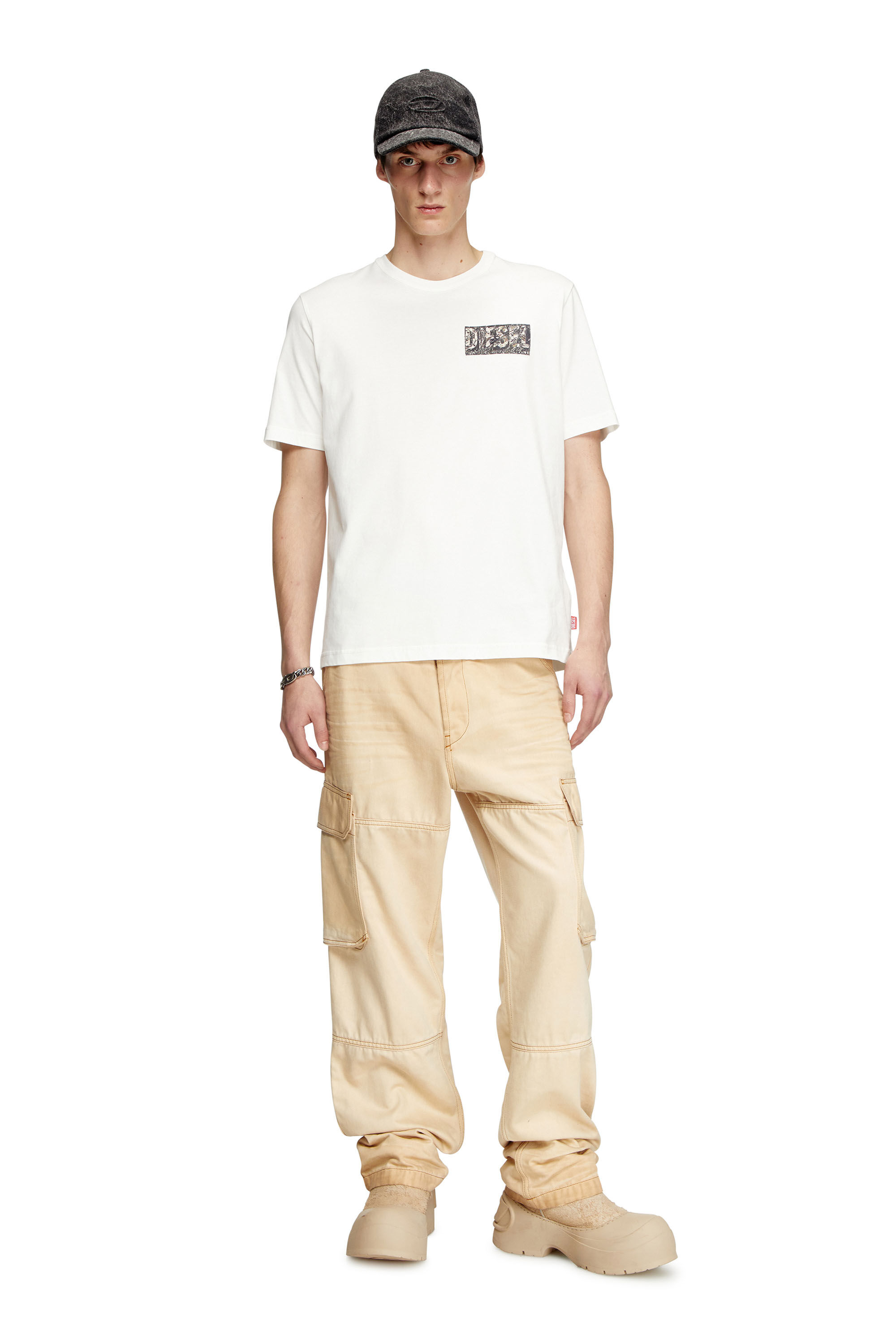 Diesel - T-ADJUST-R19, T-shirt con patch in gabardina Uomo in Bianco - 1