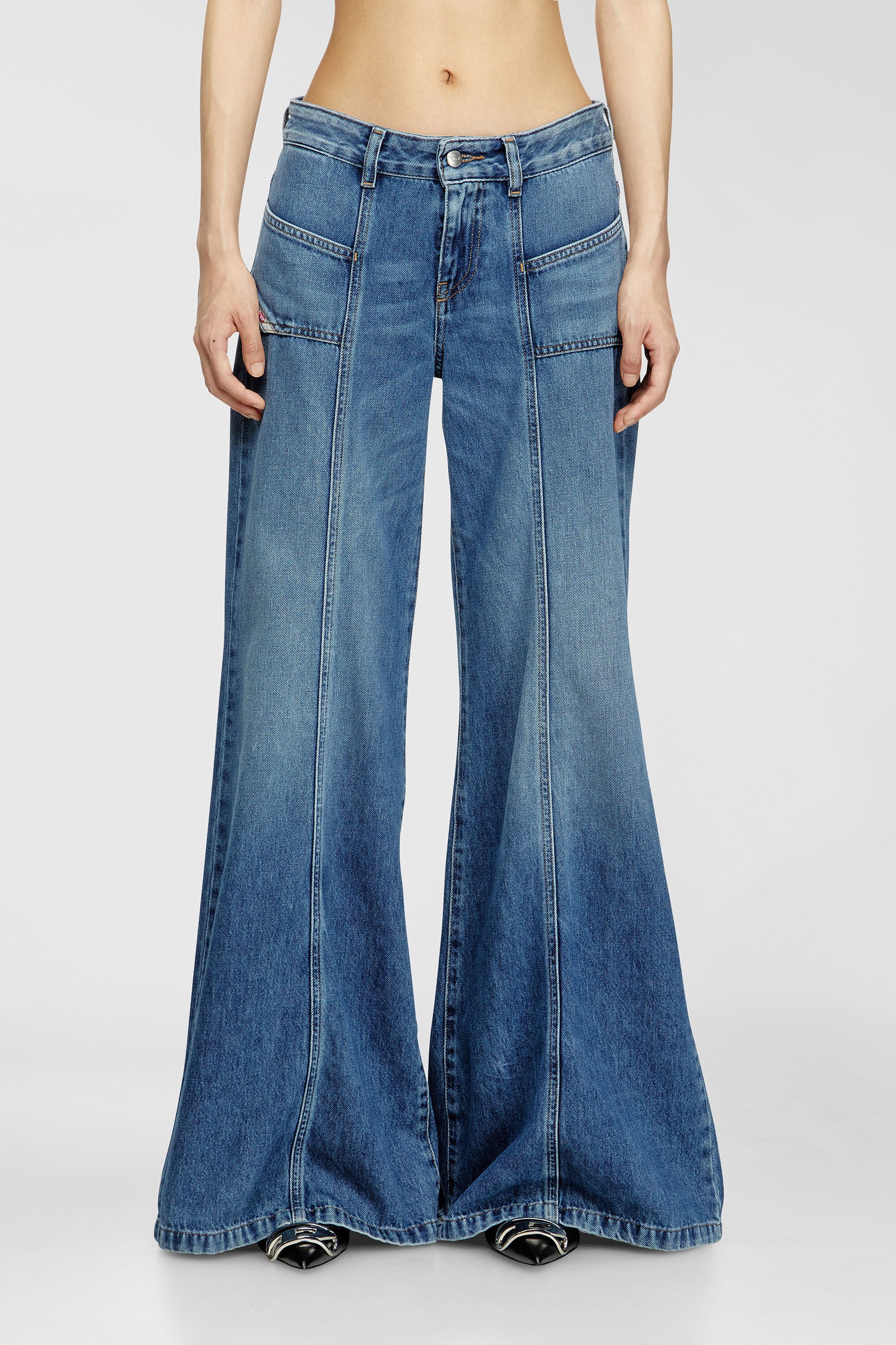 Diesel - Flare Jeans D-Akii 09M56 Donna, Blu medio - Image 2