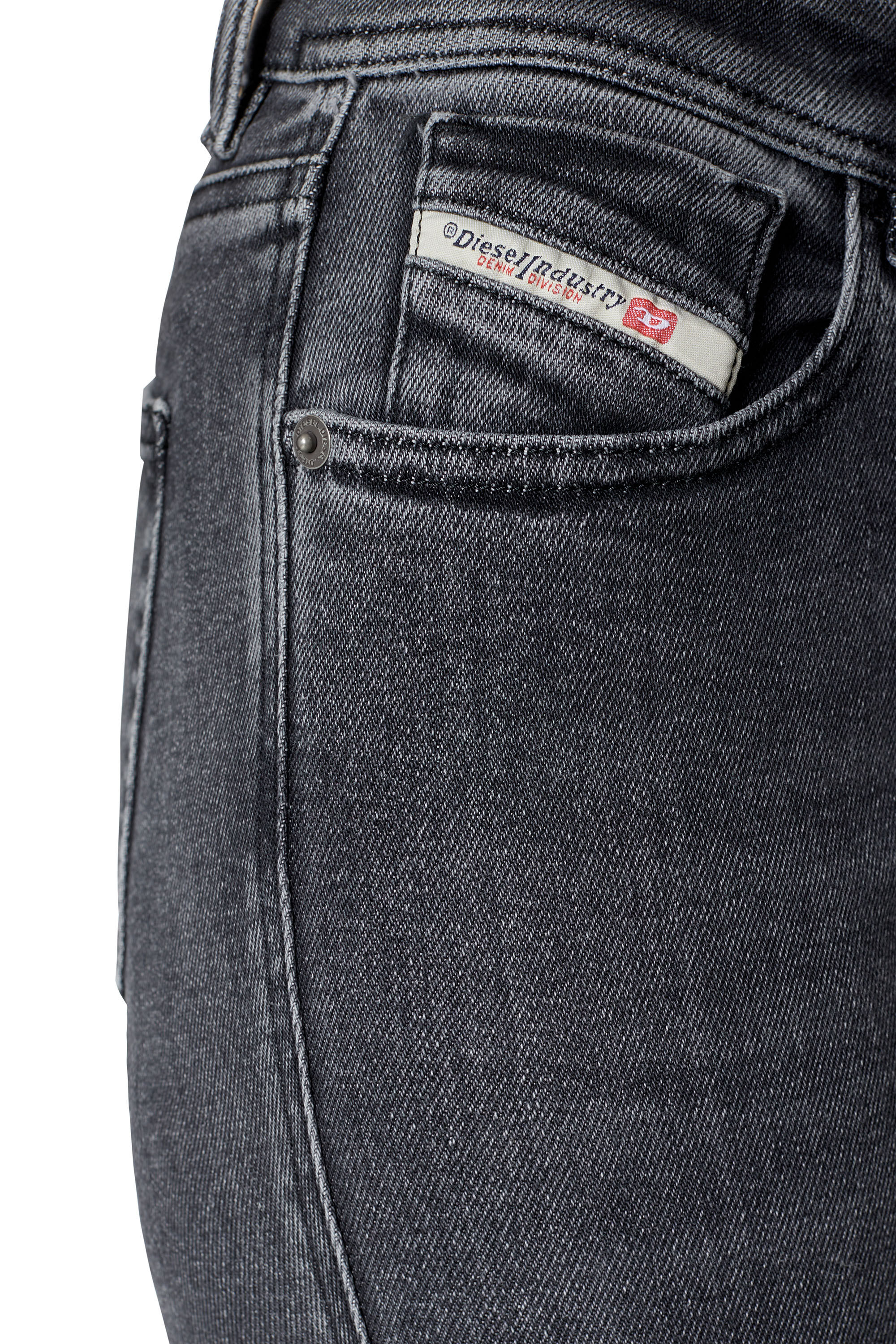 Diesel - Super skinny Jeans 2017 Slandy 09D61, Nero/Grigio scuro - Image 5