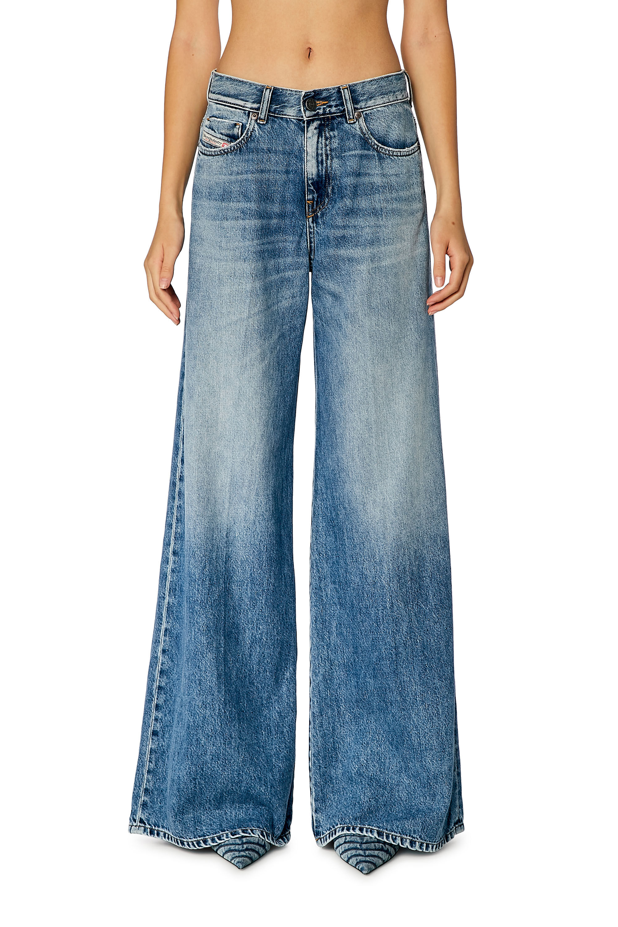 Diesel - Bootcut and Flare Jeans 1978 D-Akemi 09H95, Blu medio - Image 3
