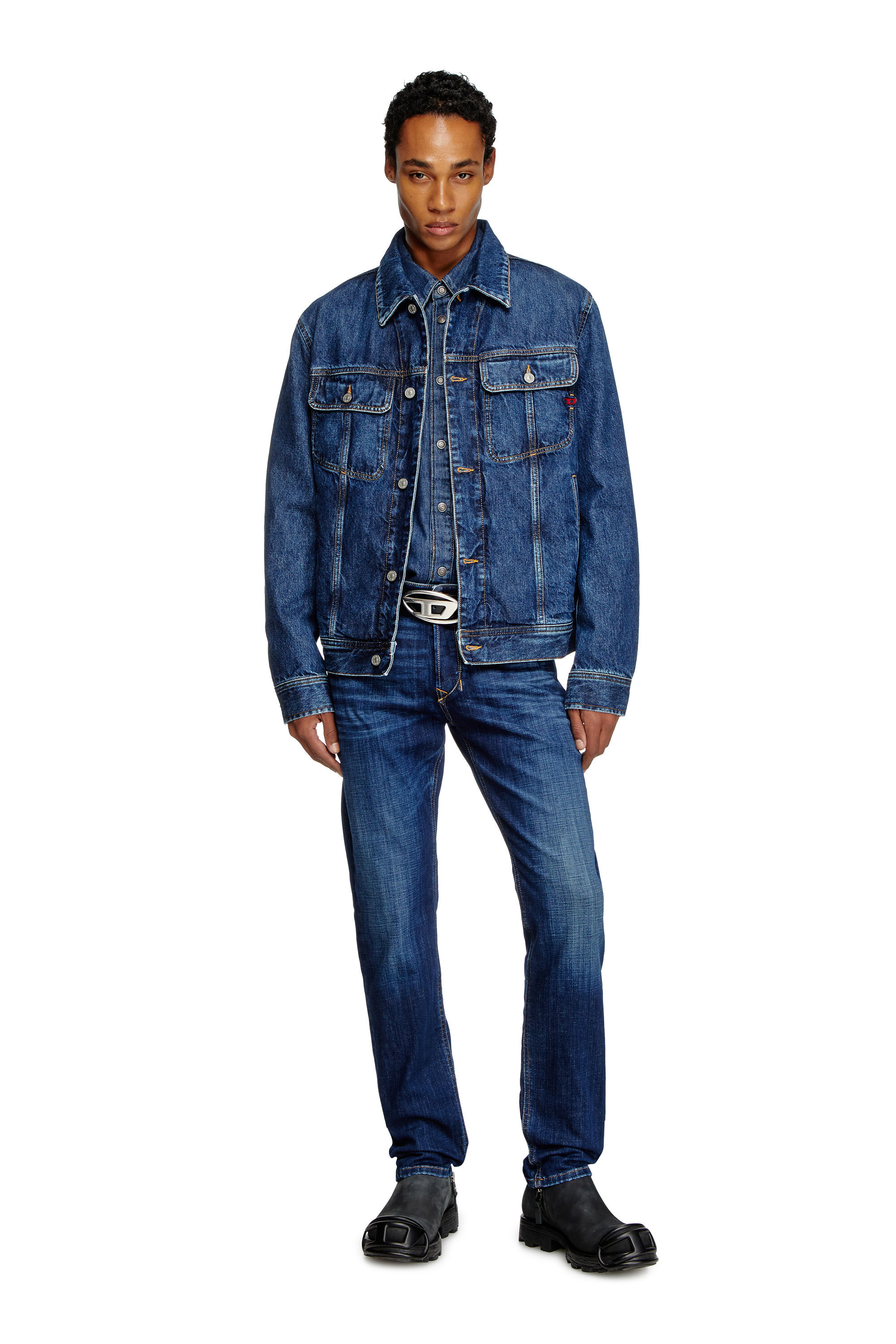 Diesel - Regular Jeans 1986 Larkee-Beex 09L62 Uomo, Blu Scuro - Image 1