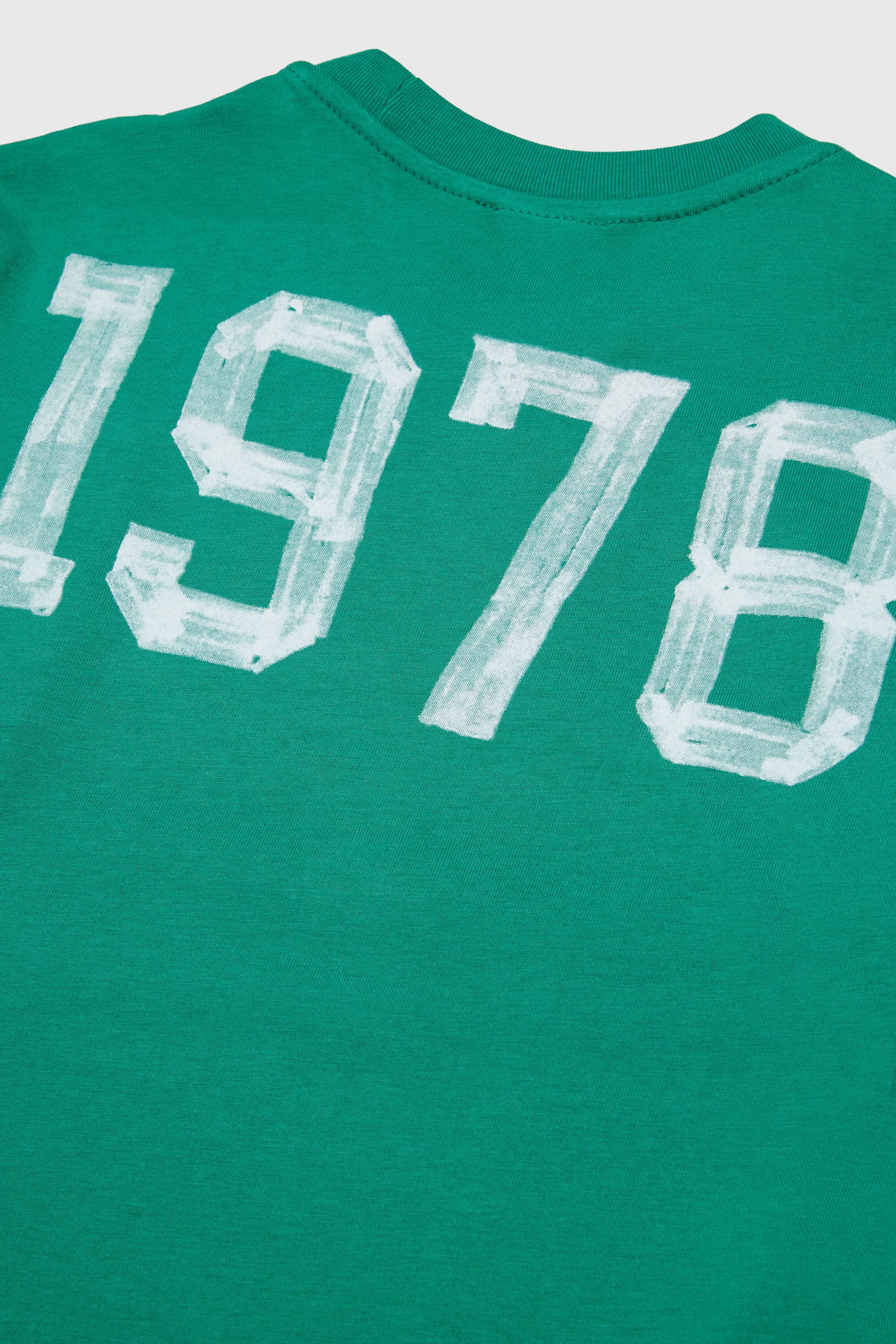 Diesel - TBAND OVER, T-shirt in cotone con grafica stile college Uomo in Verde - 4