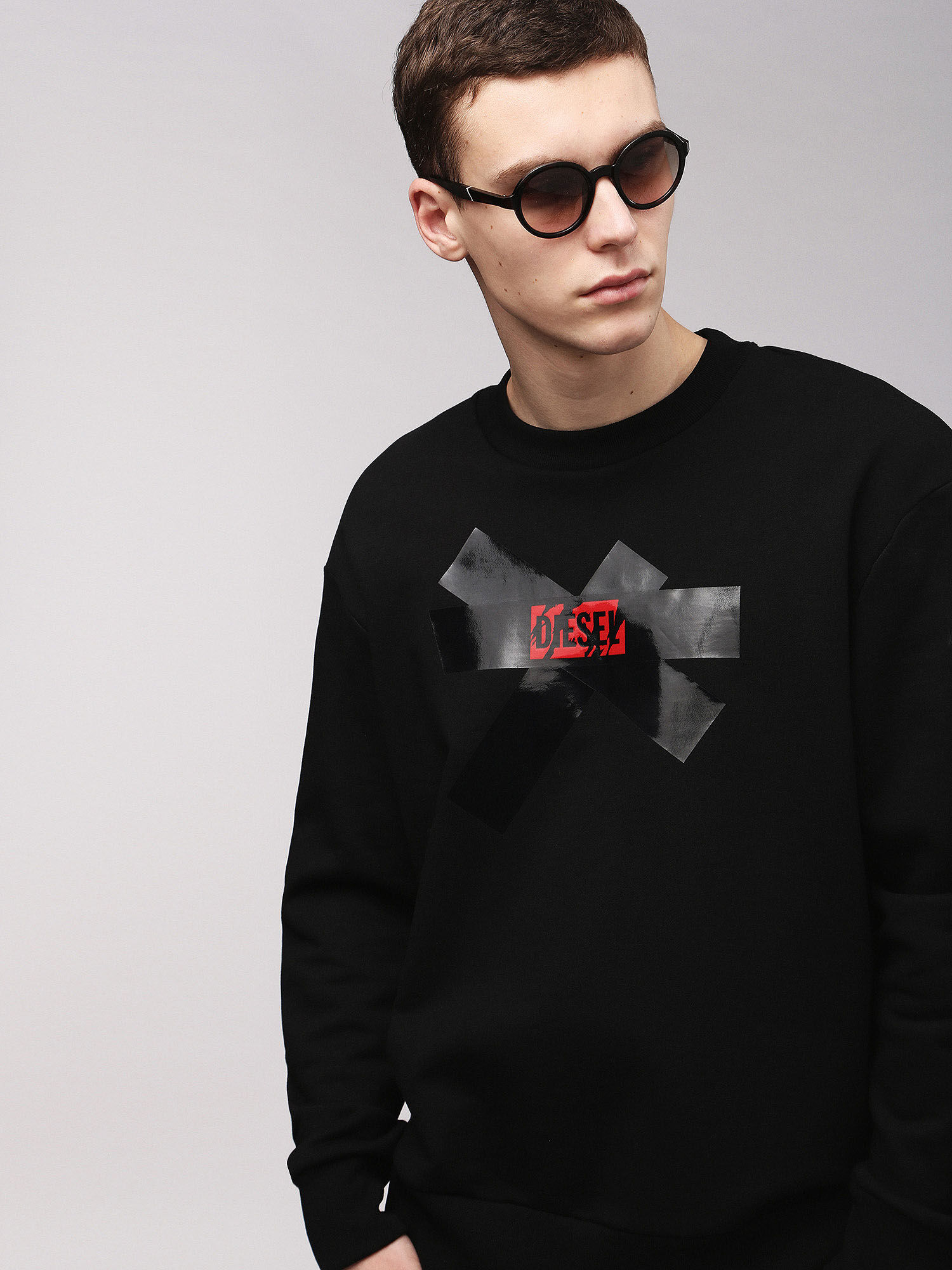 Diesel - DL0264, Occhiali tondi con dettaglio obliquo Unisex in Marrone - 4